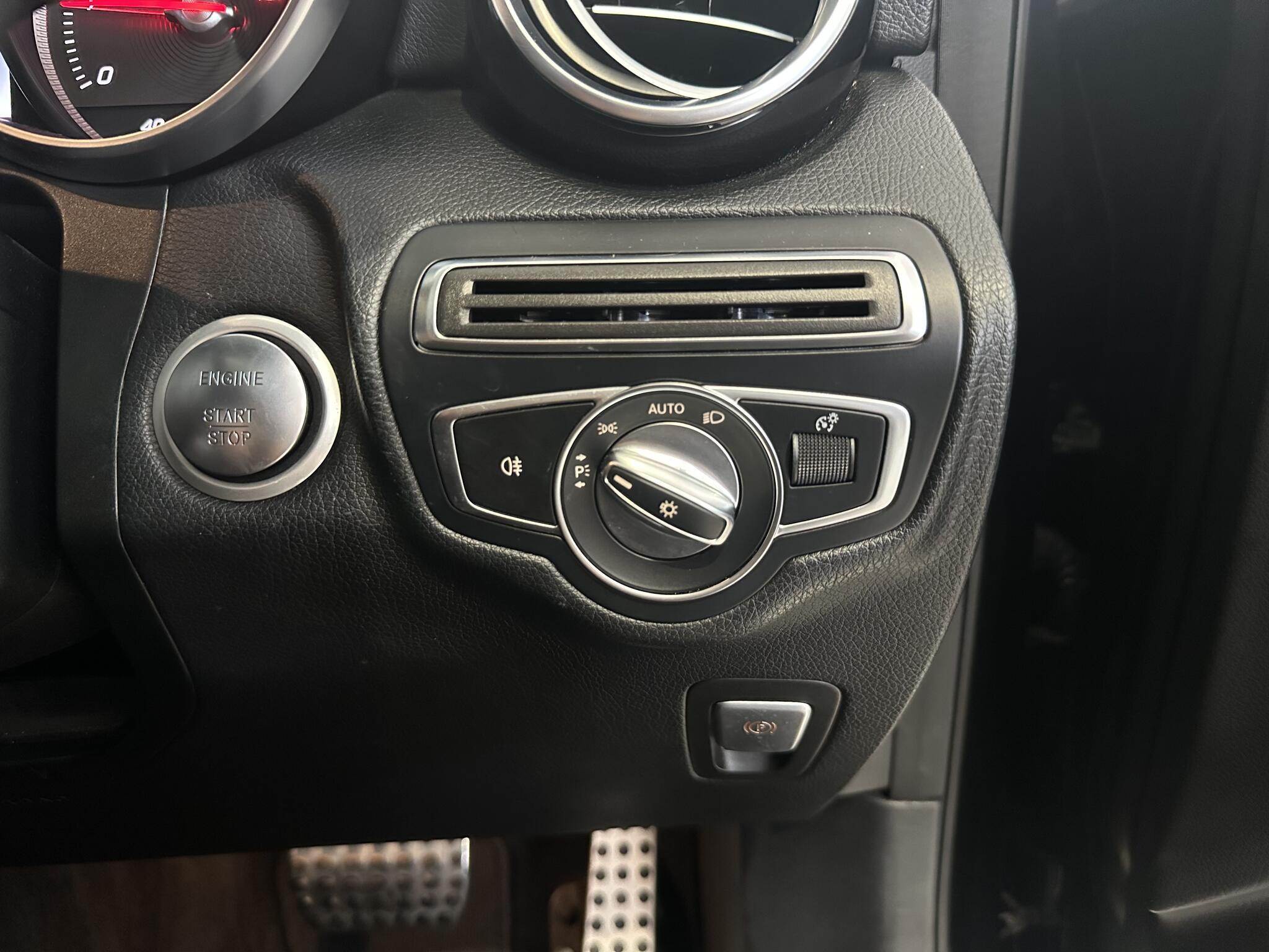 Mercedes GLC - Image 14
