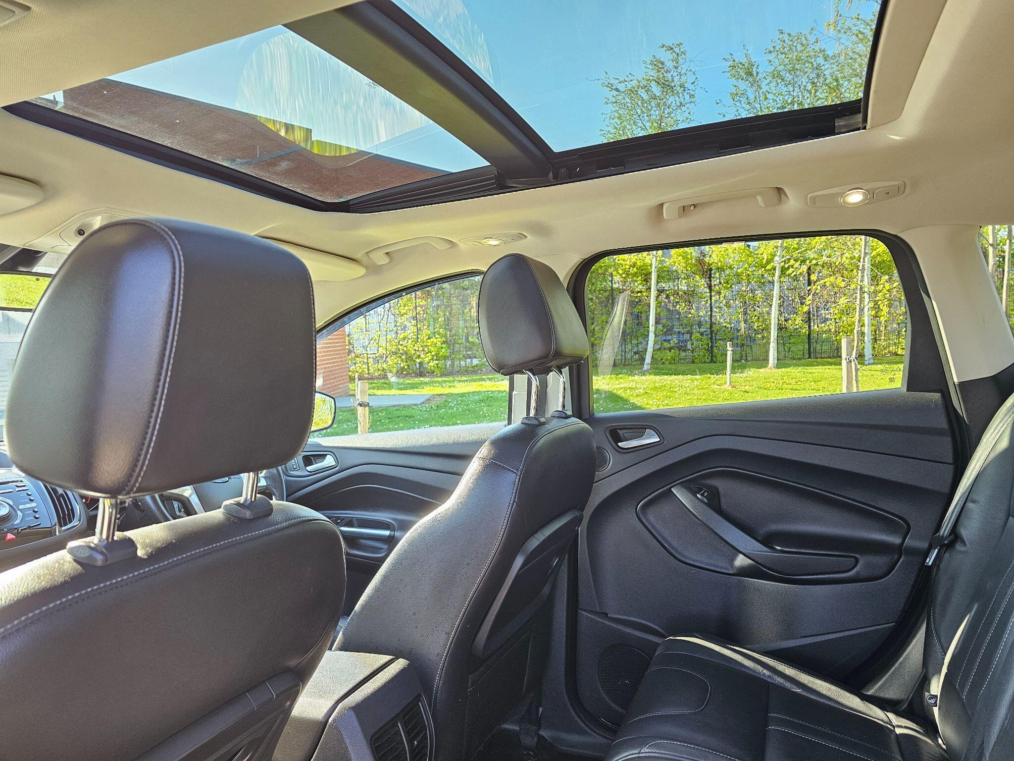 Ford Kuga - Image 26