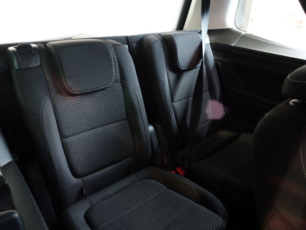 Volkswagen Sharan - Image 21