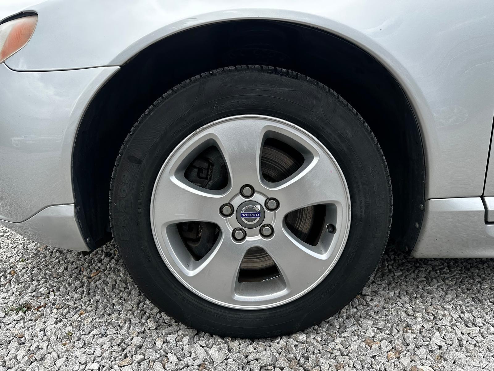 Volvo V70 - Image 20