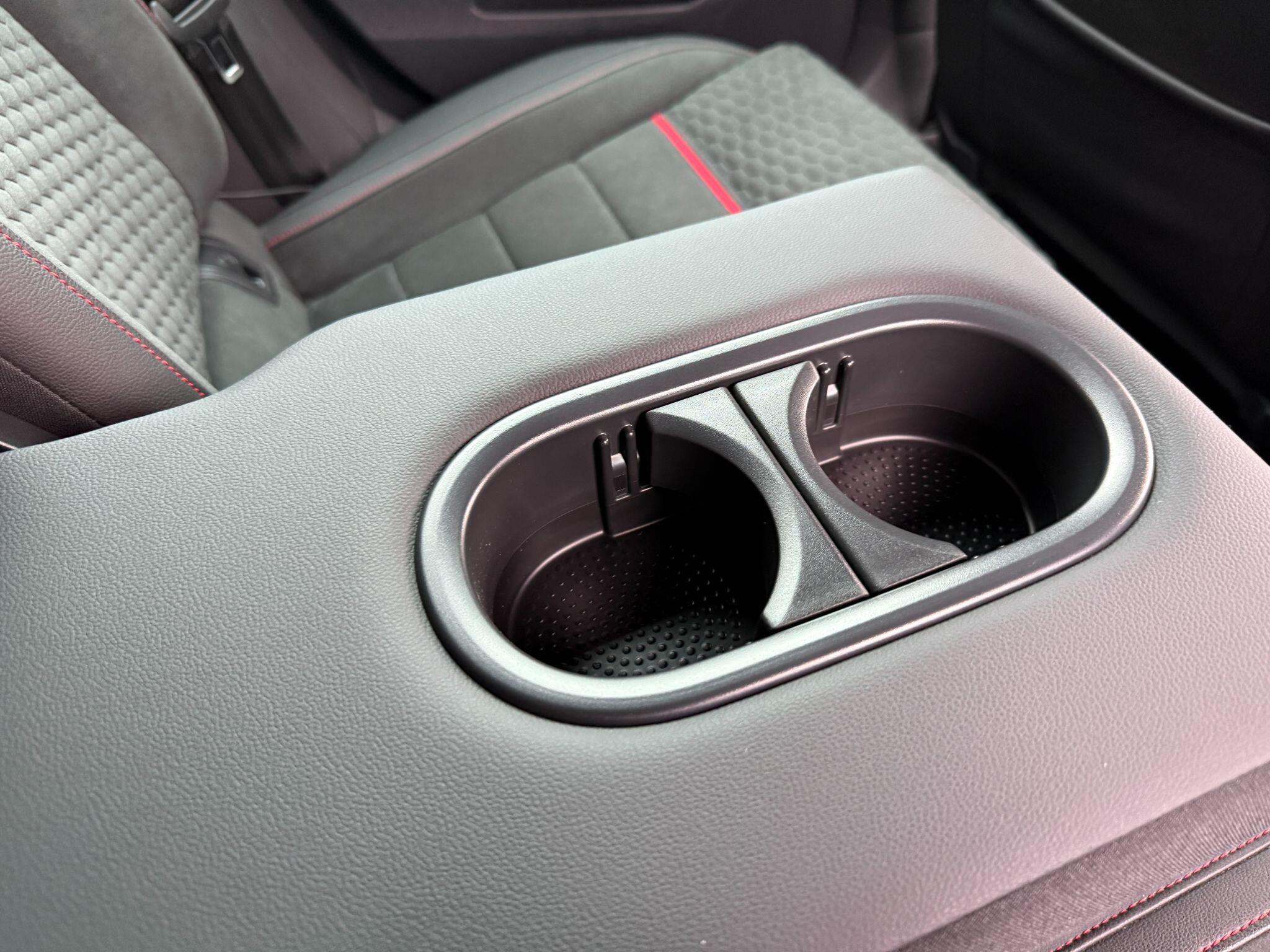 Volkswagen Golf - Image 37