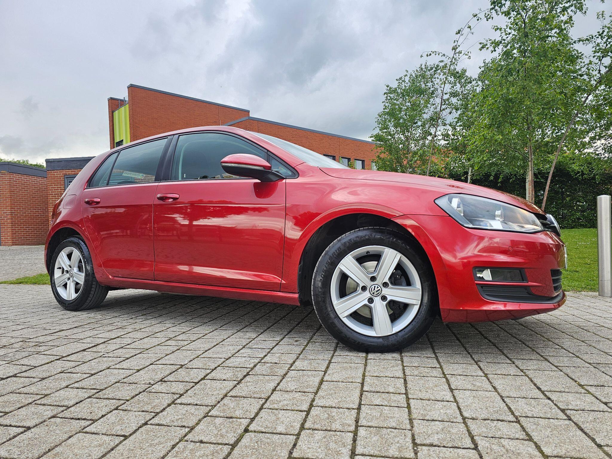 Volkswagen Golf - Image 8