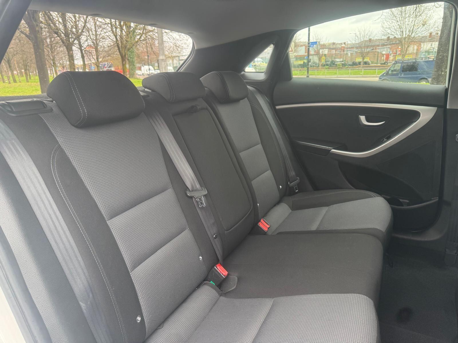 Hyundai i30 - Image 22