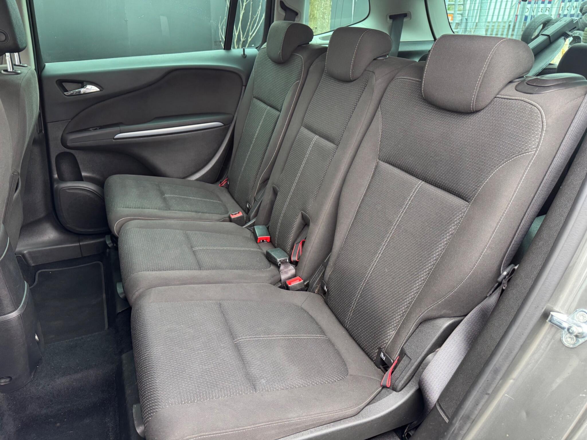 Vauxhall Zafira Tourer - Image 20