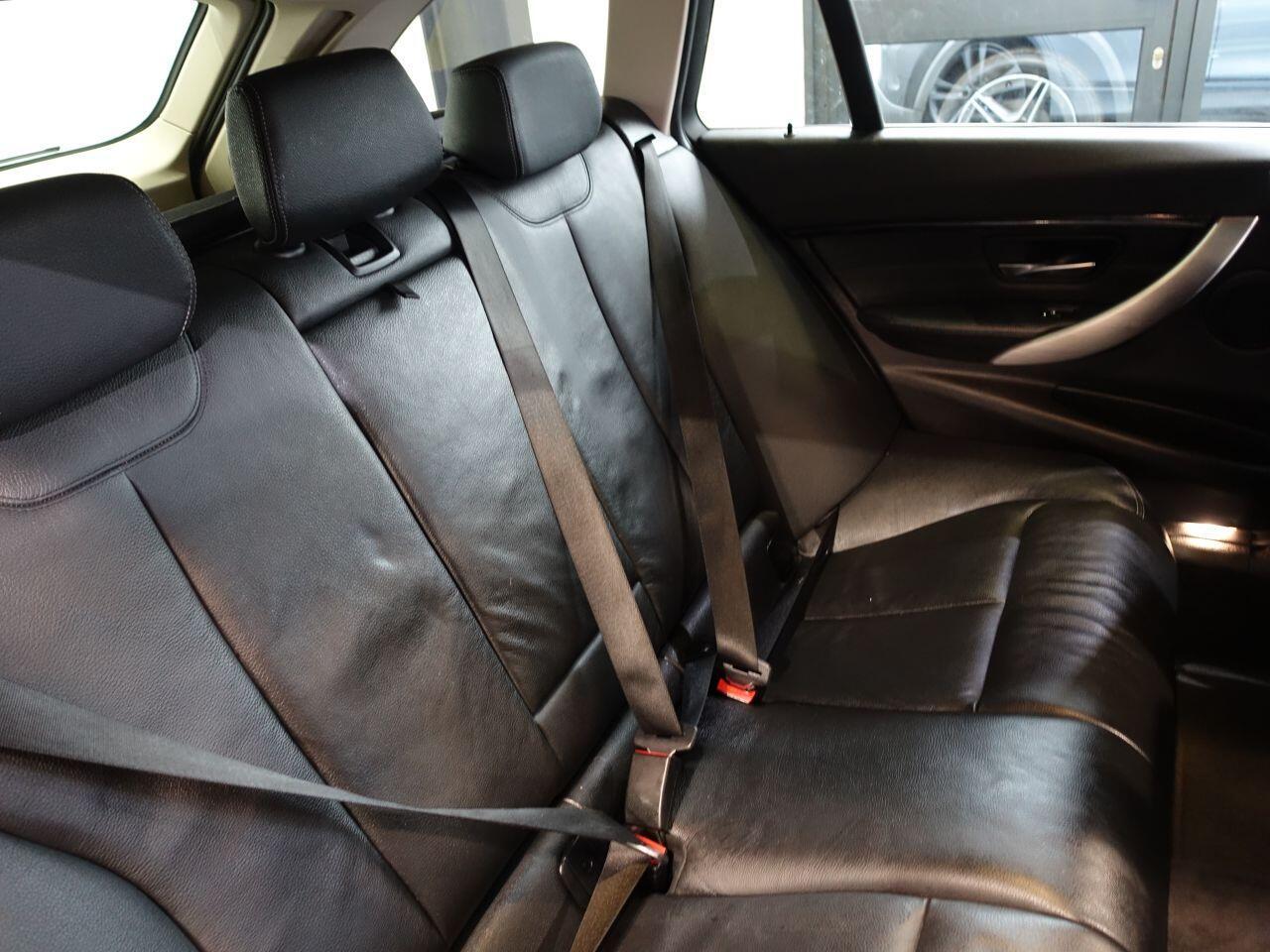 BMW 3 Series - Image 19