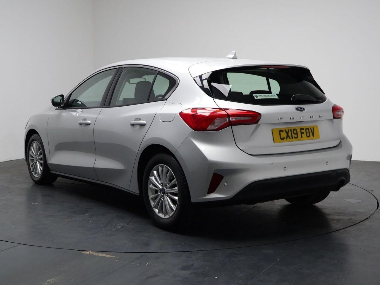 Ford Focus - Image 14