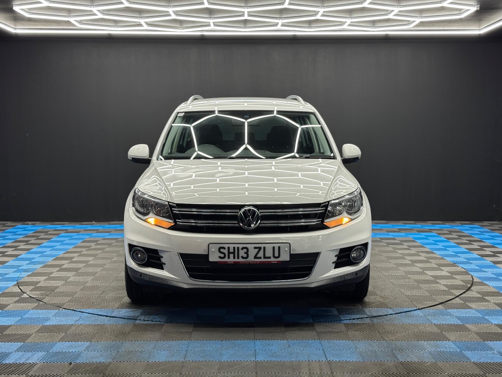 Volkswagen Tiguan - Image 2