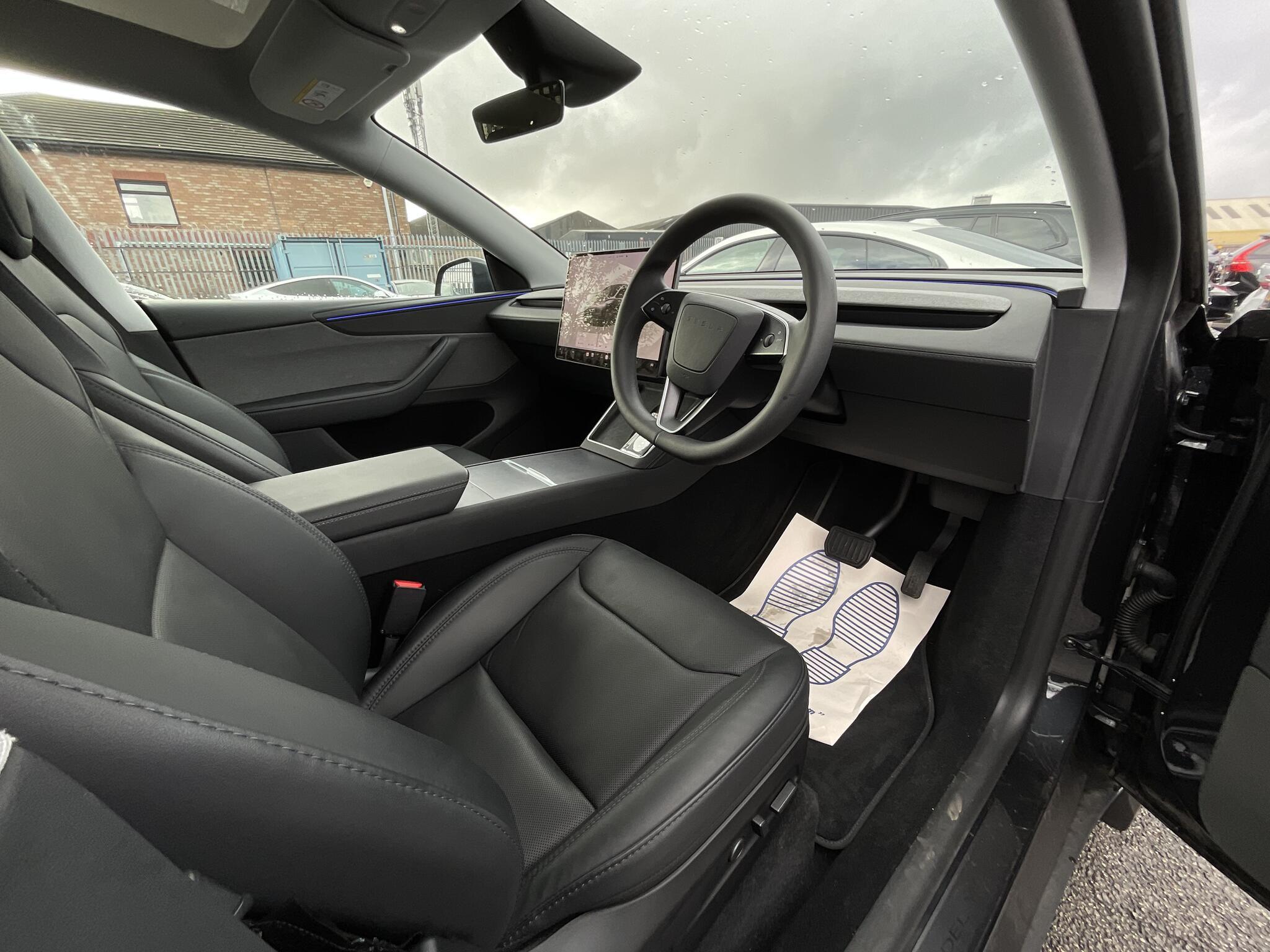 Tesla Model Y - Image 7