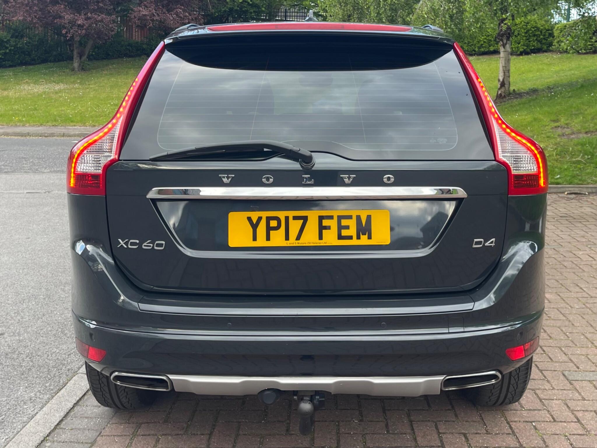 Volvo XC60 - Image 13