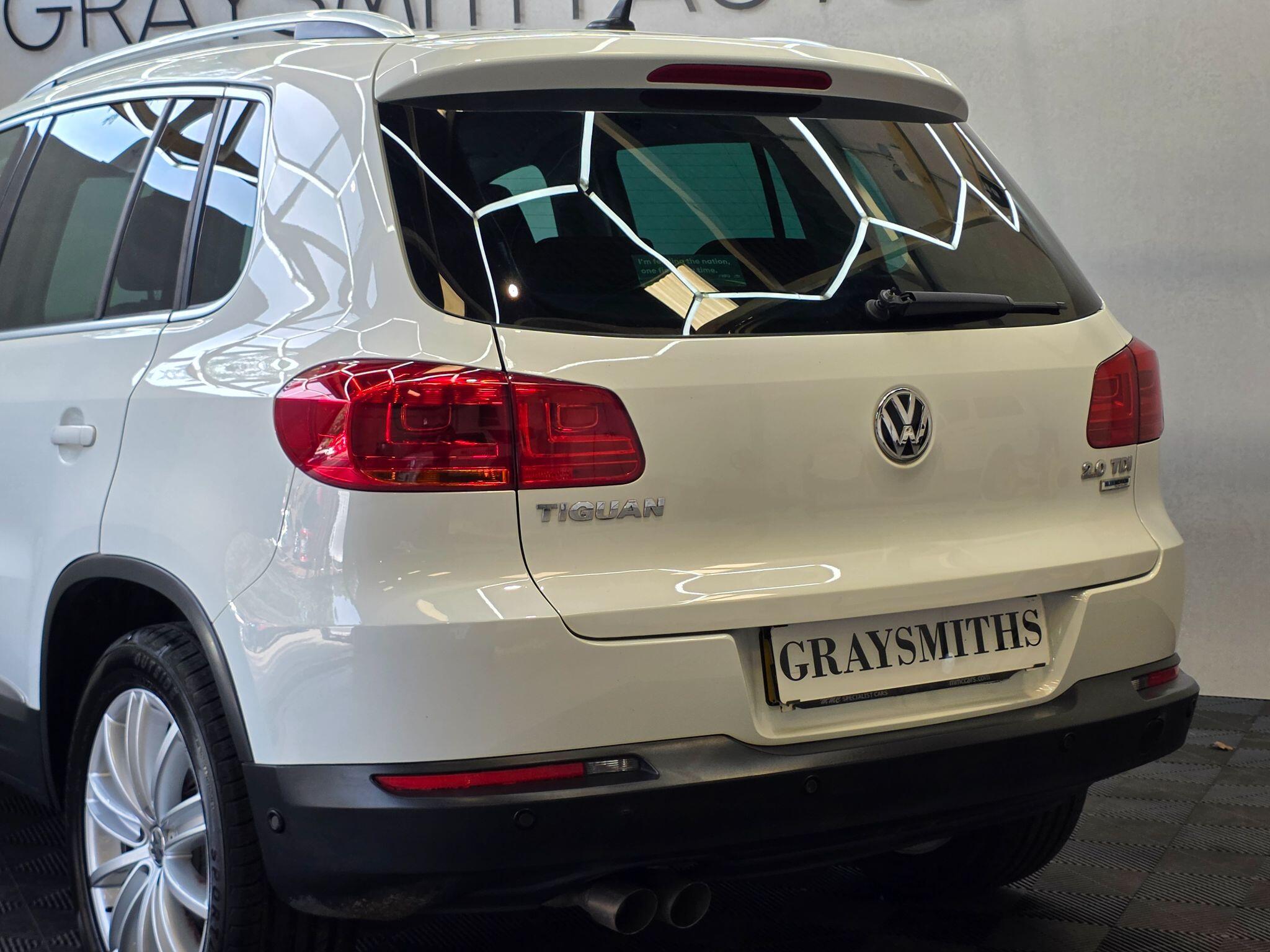 Volkswagen Tiguan - Image 8