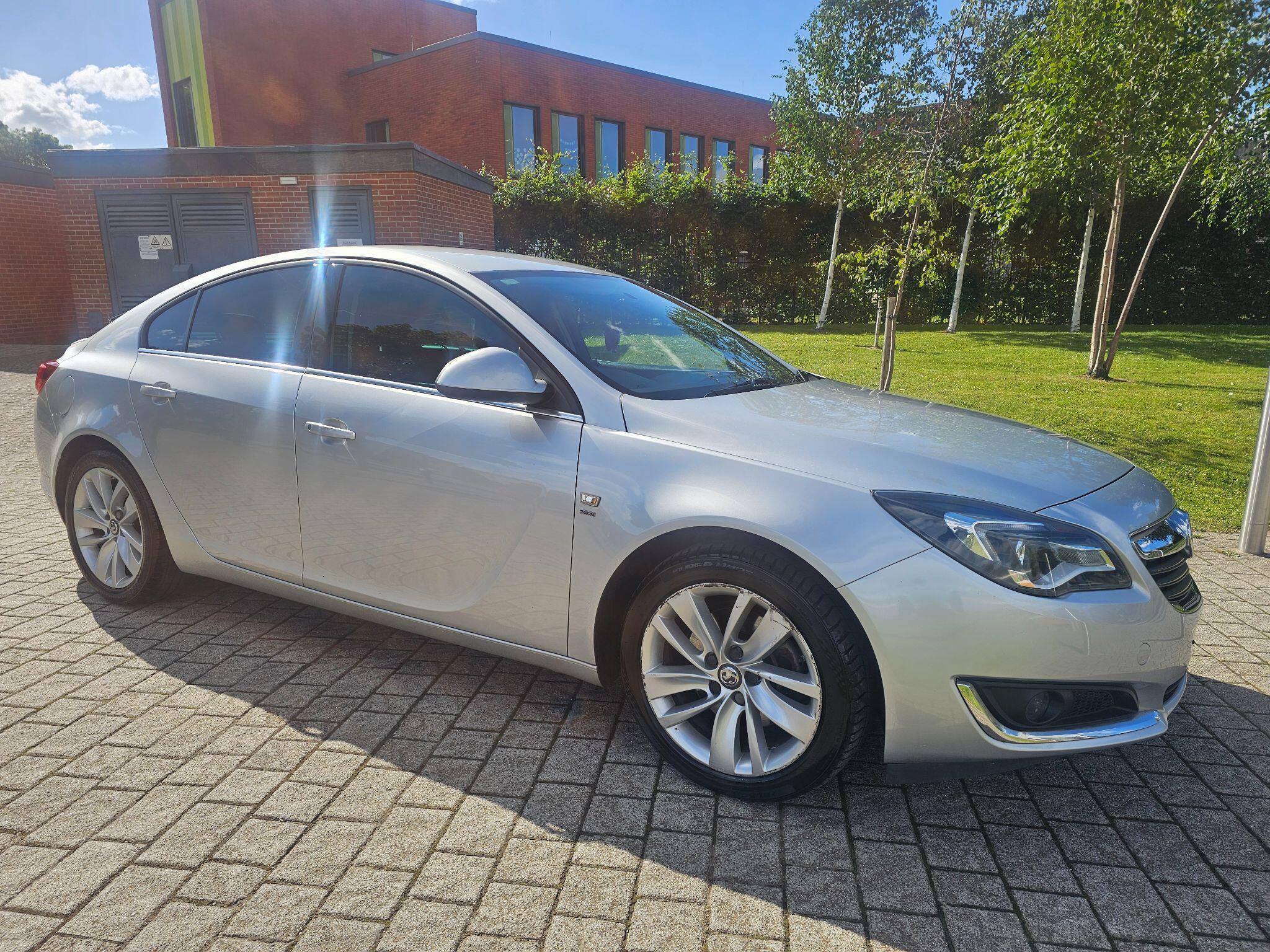 Vauxhall Insignia - Image 7