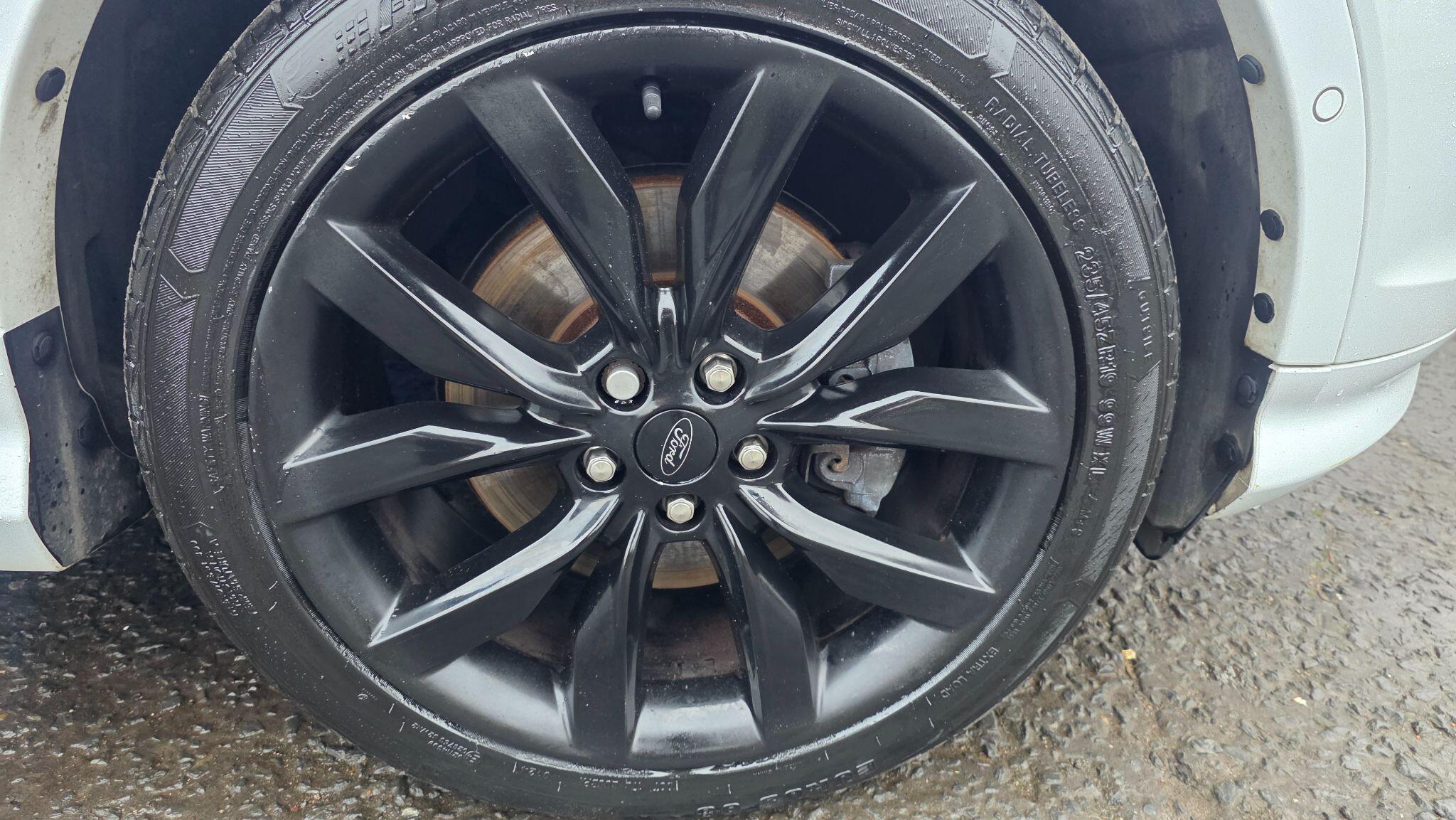 Ford Kuga - Image 46