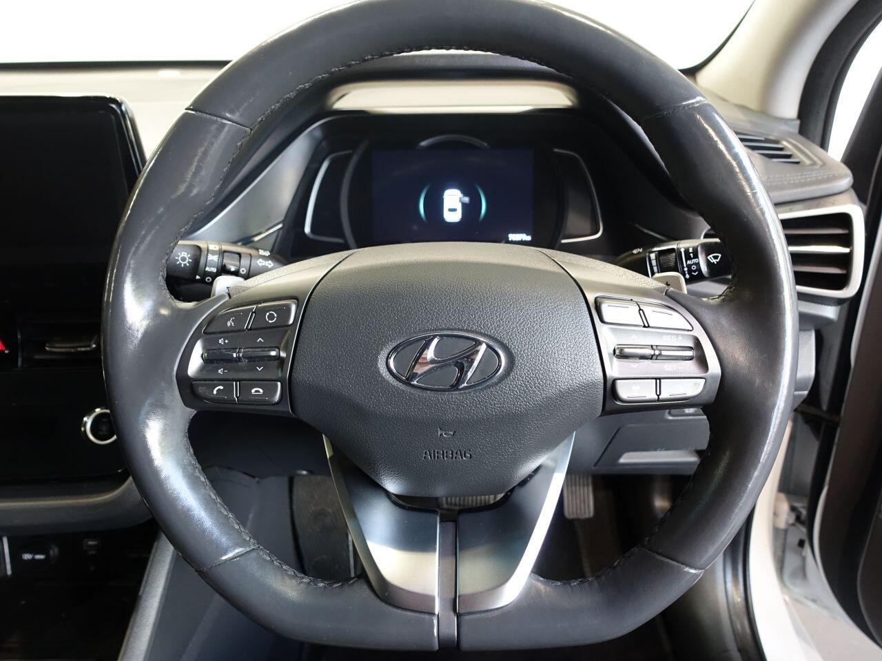 Hyundai Ioniq - Image 20
