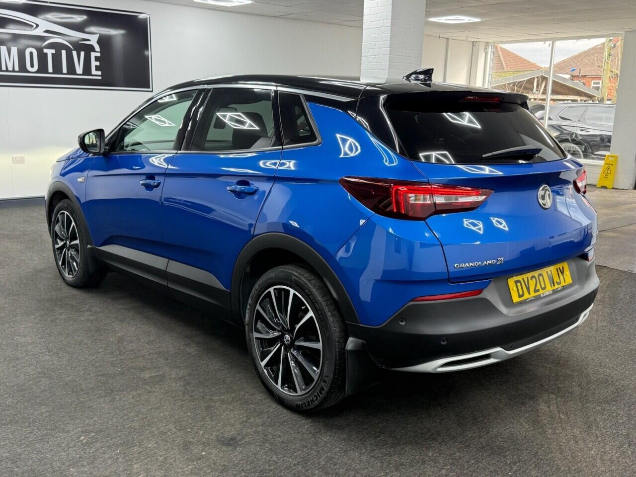 Vauxhall Grandland X - Image 8