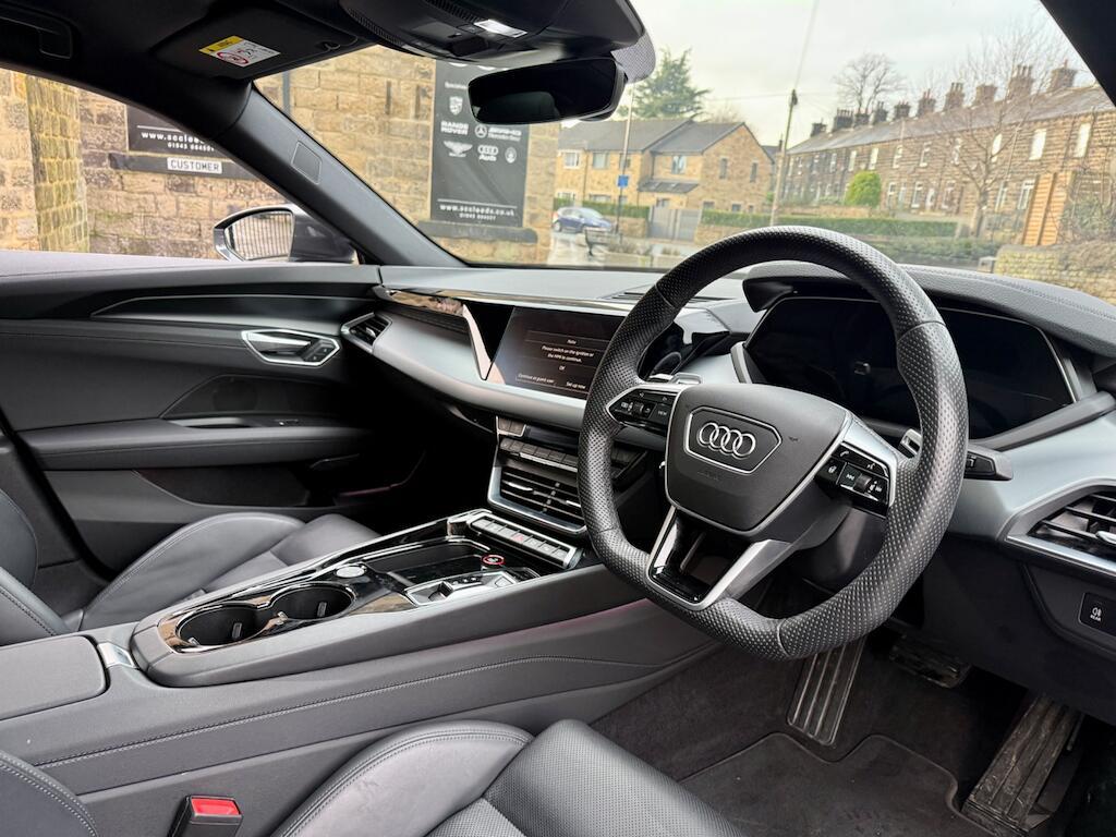 Audi E-Tron GT - Image 27