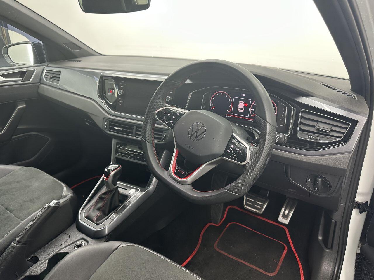 Volkswagen Polo - Image 16