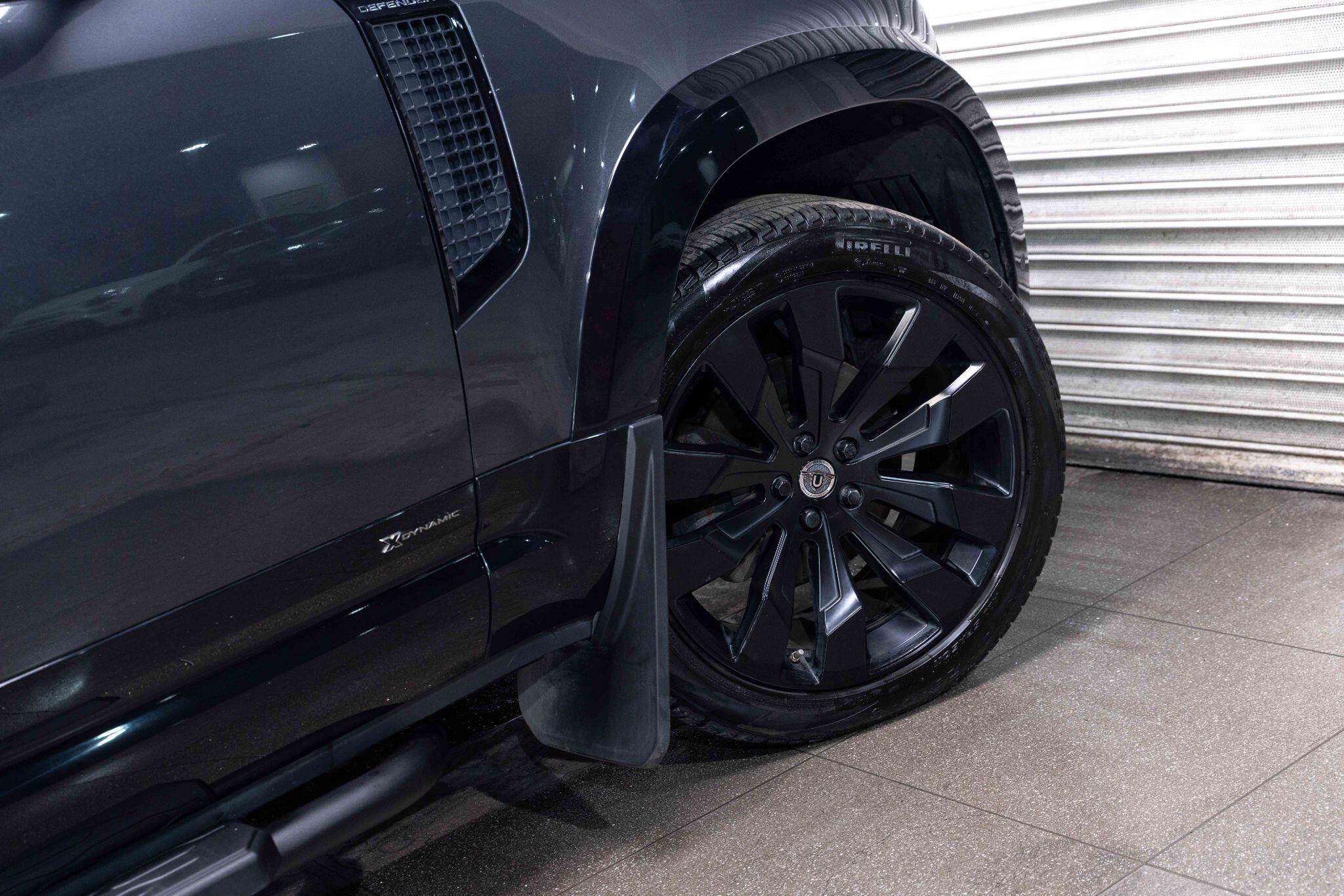 Land Rover Defender 110 - Image 9