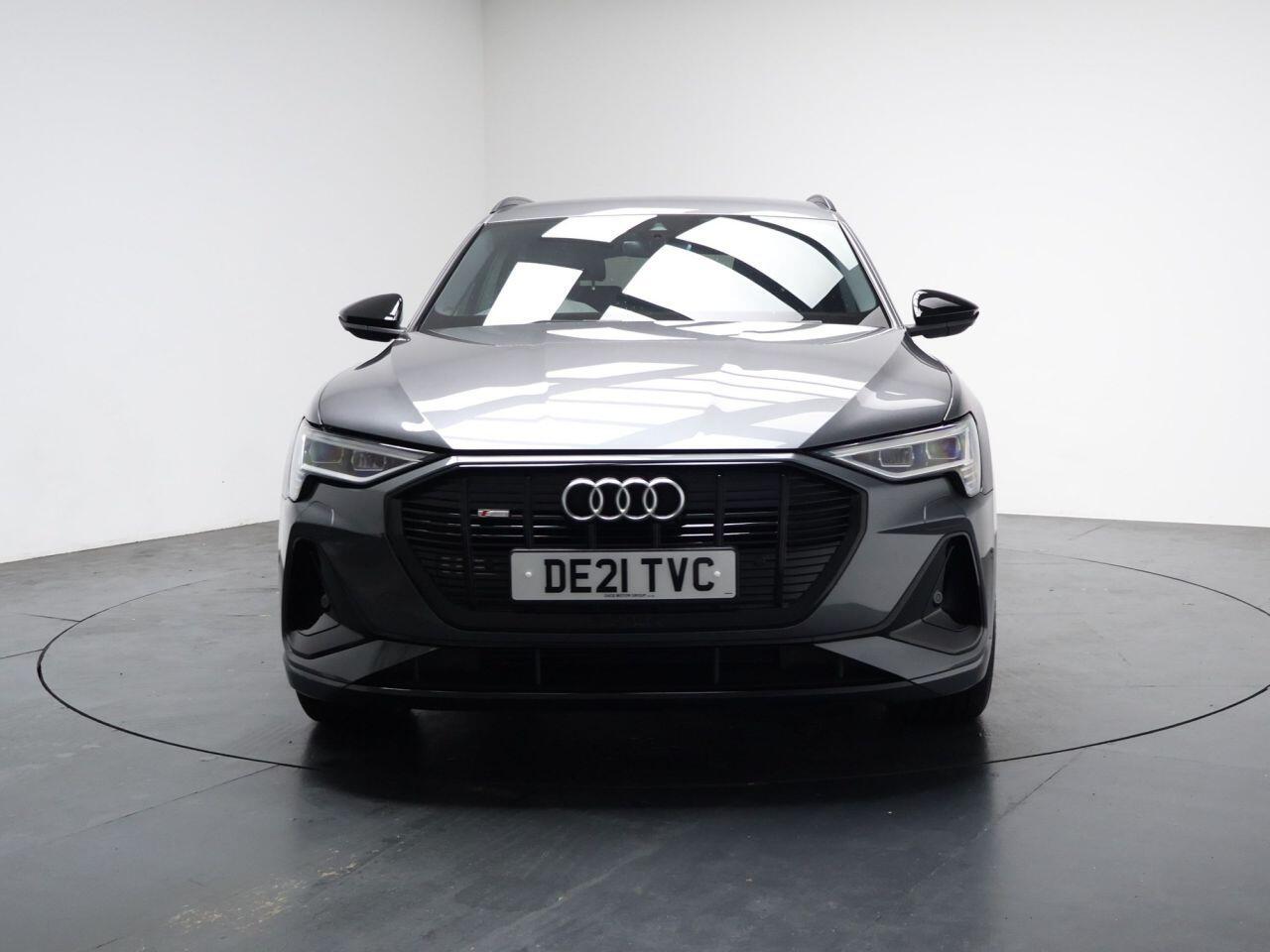 Audi E-Tron - Image 2