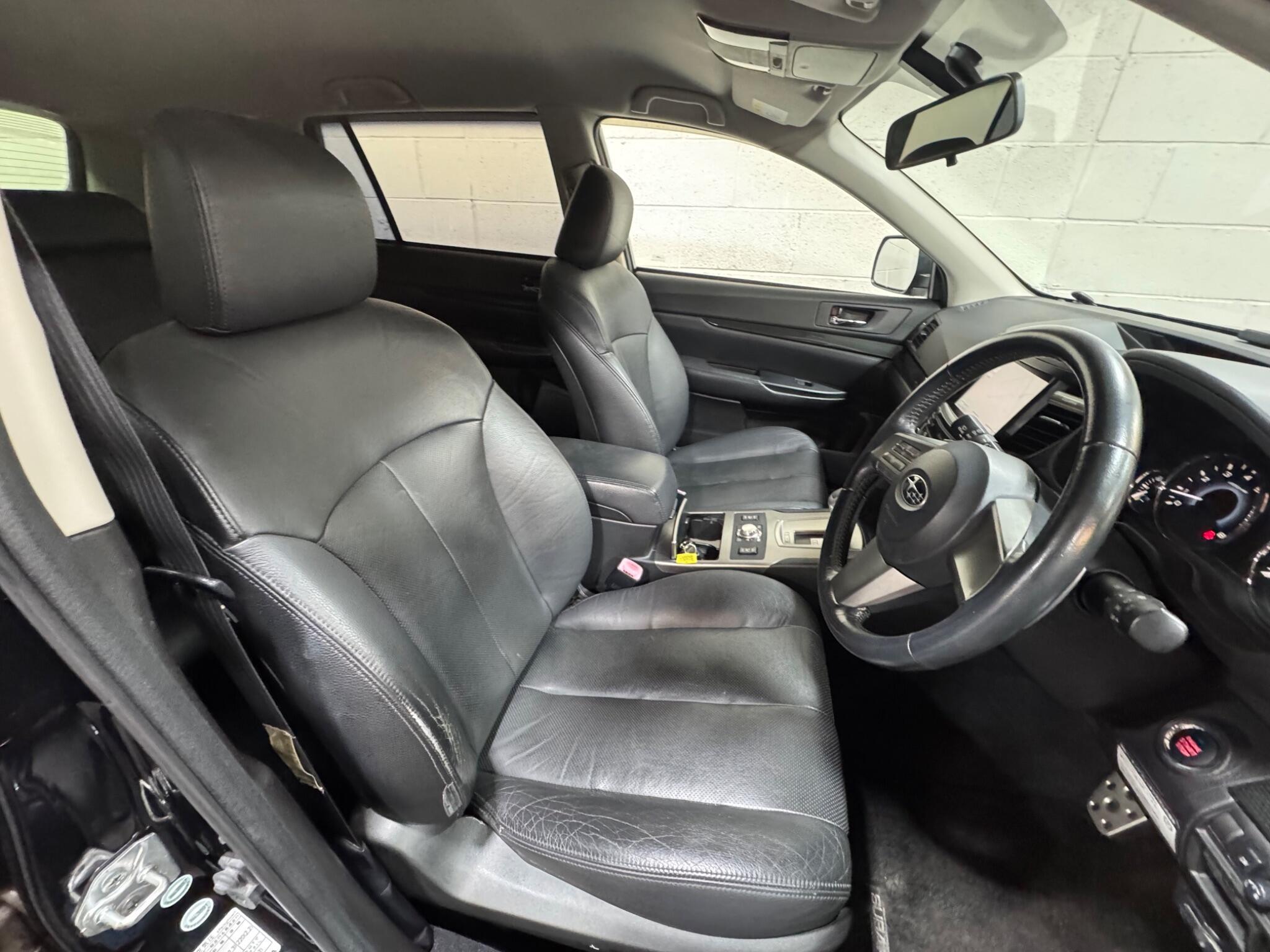 Subaru Legacy - Image 7