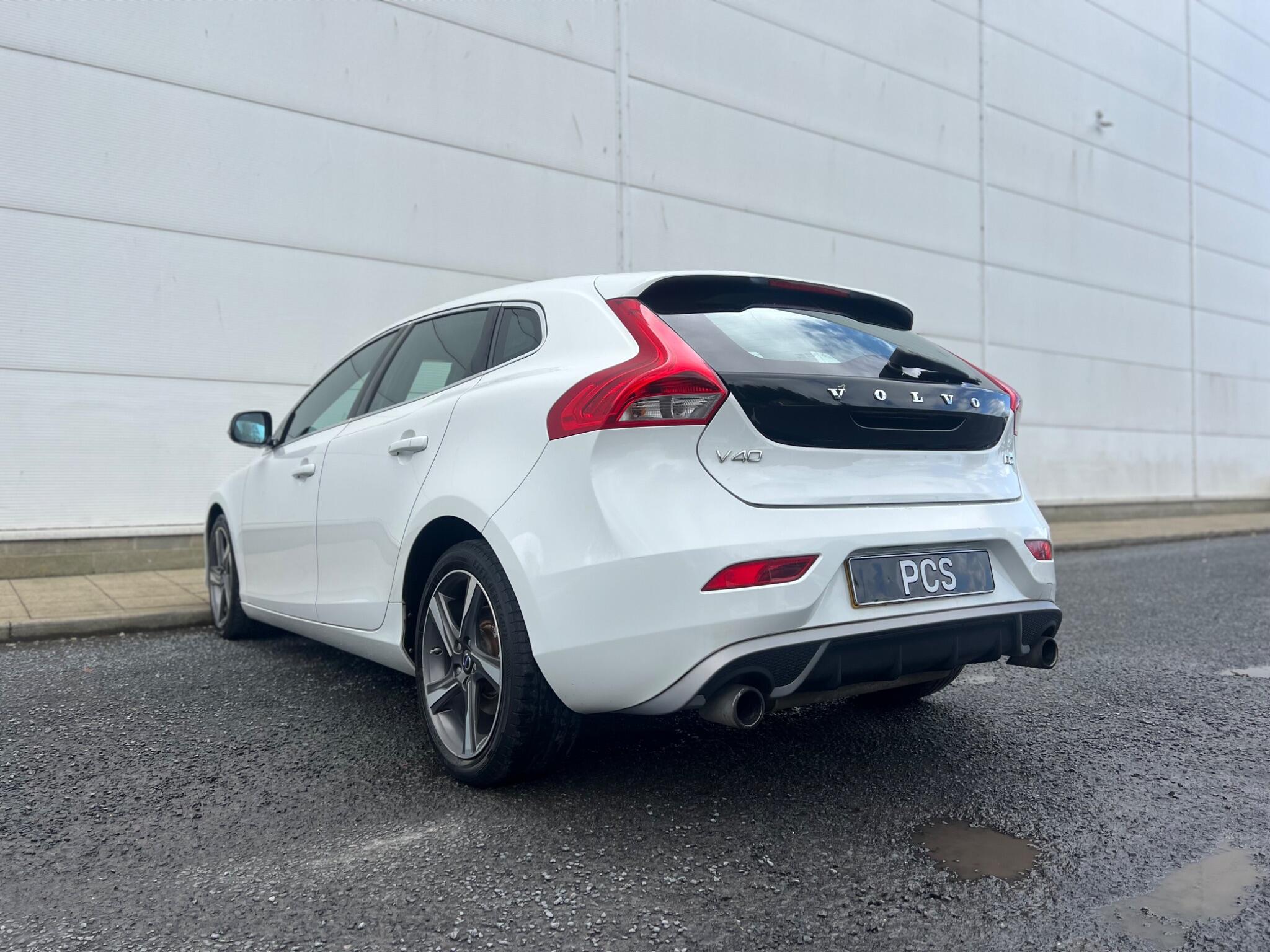 Volvo V40 - Image 11