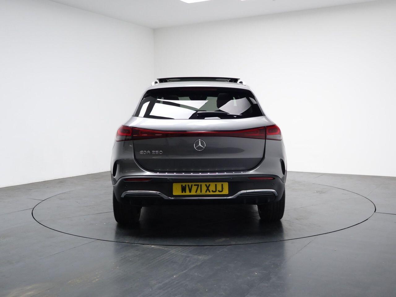 Mercedes Eqa - Image 11