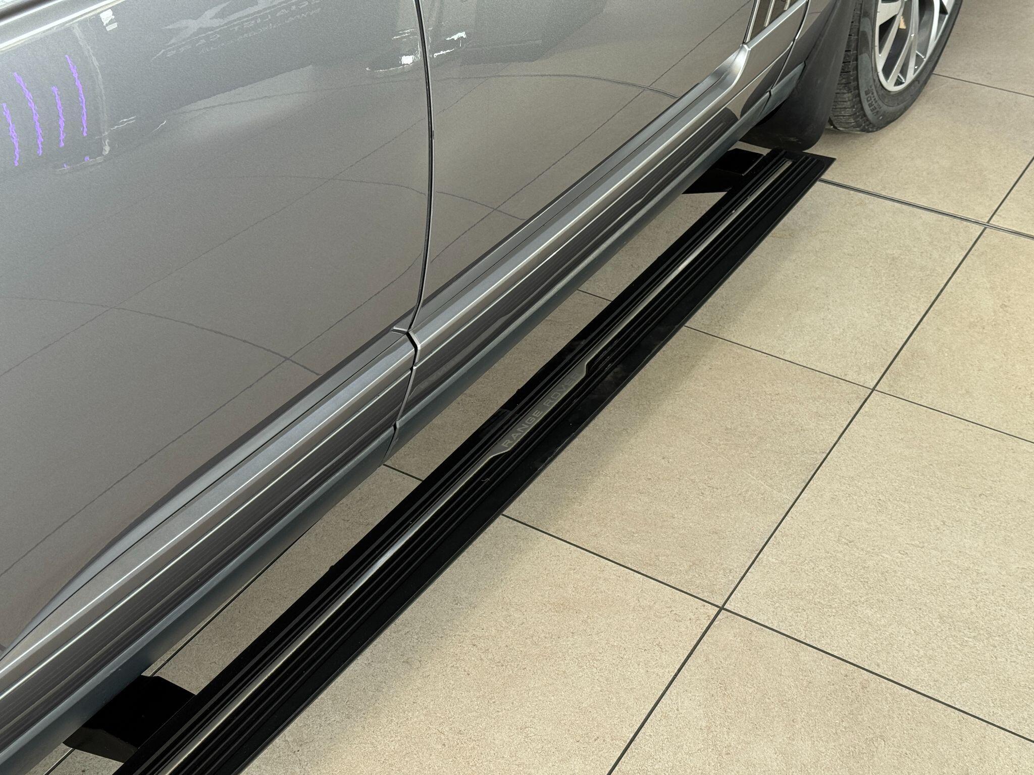Land Rover Range Rover - Image 12