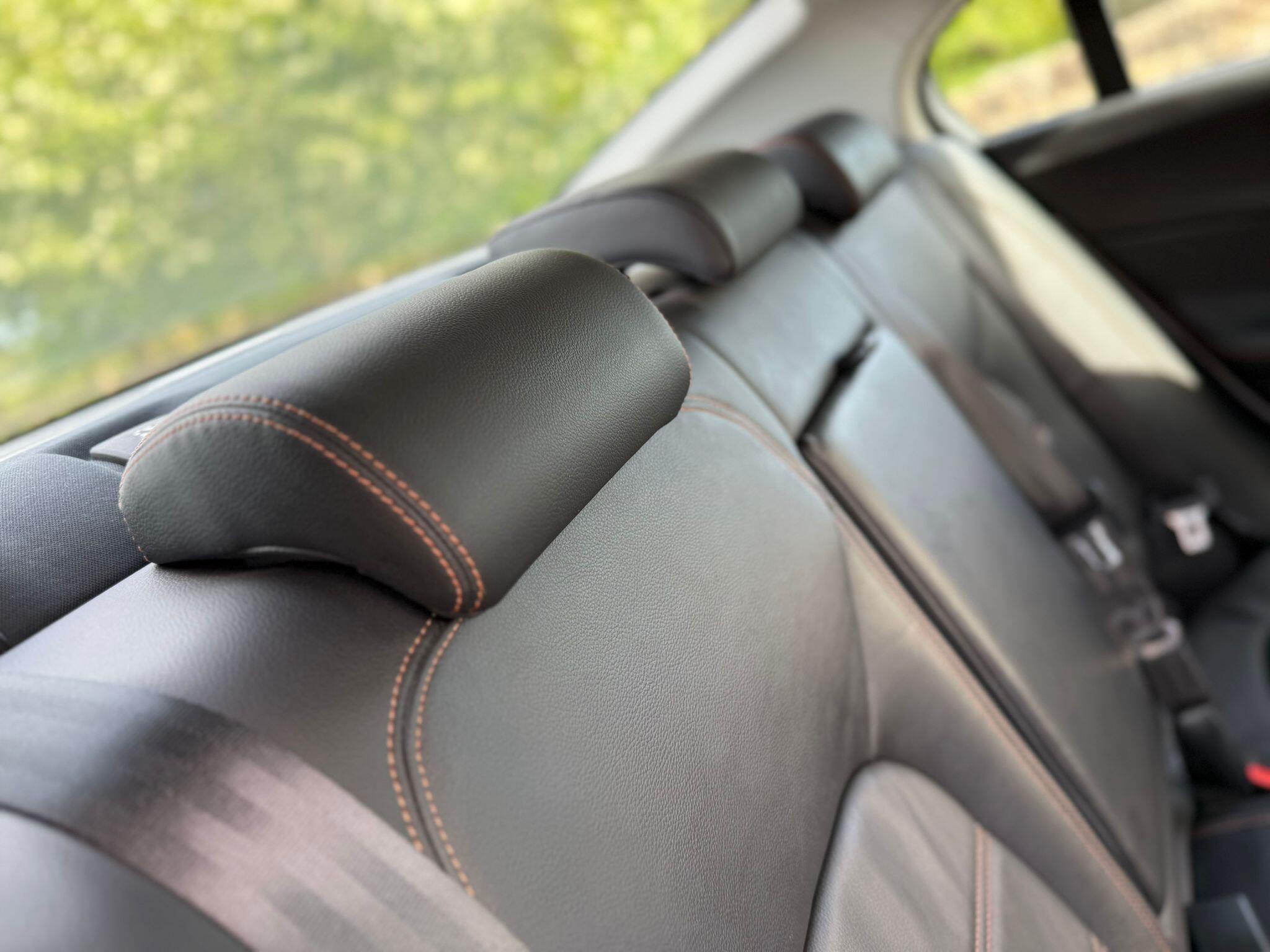 Jaguar XE - Image 31
