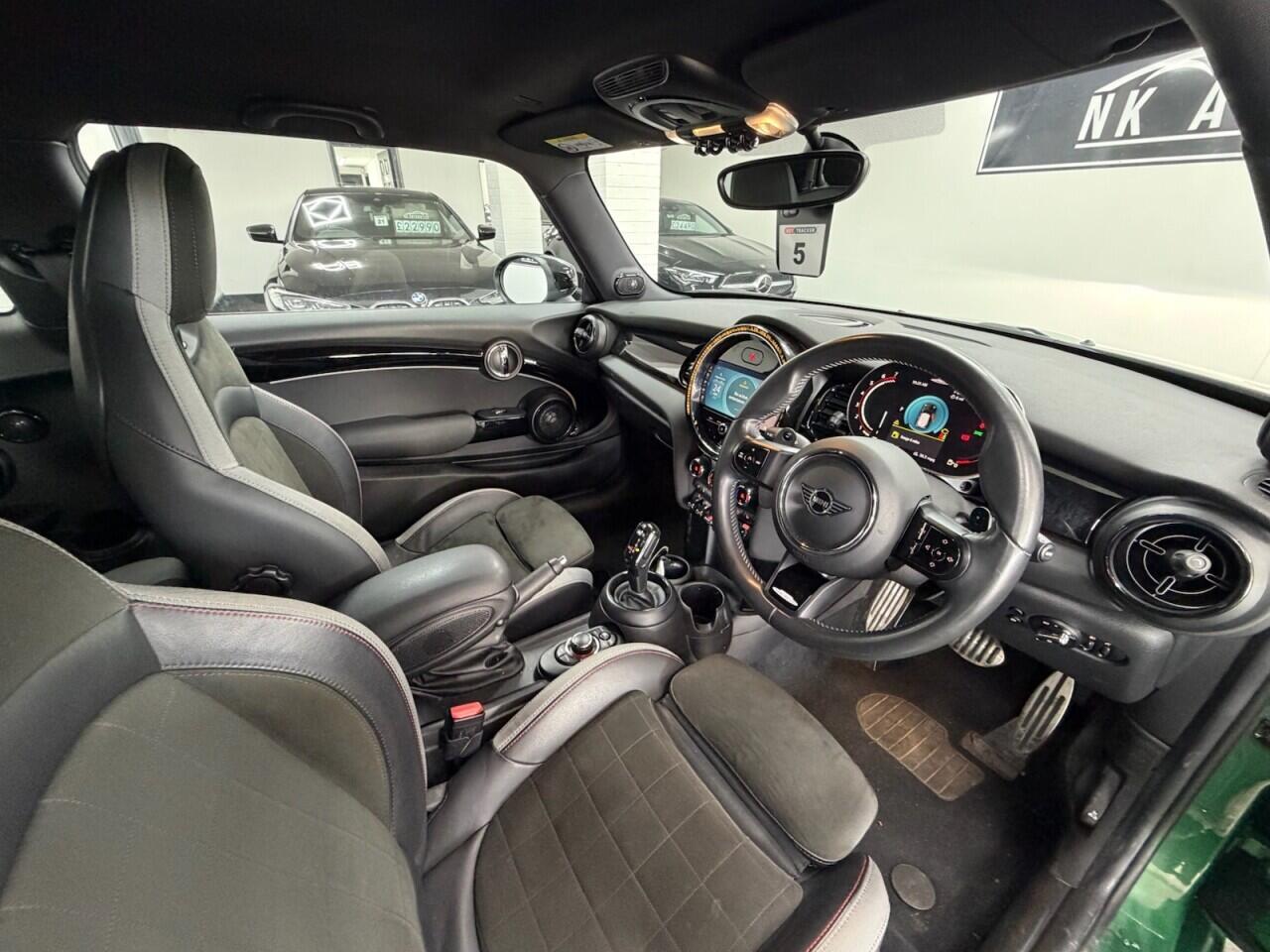 MINI Hatch - Image 16