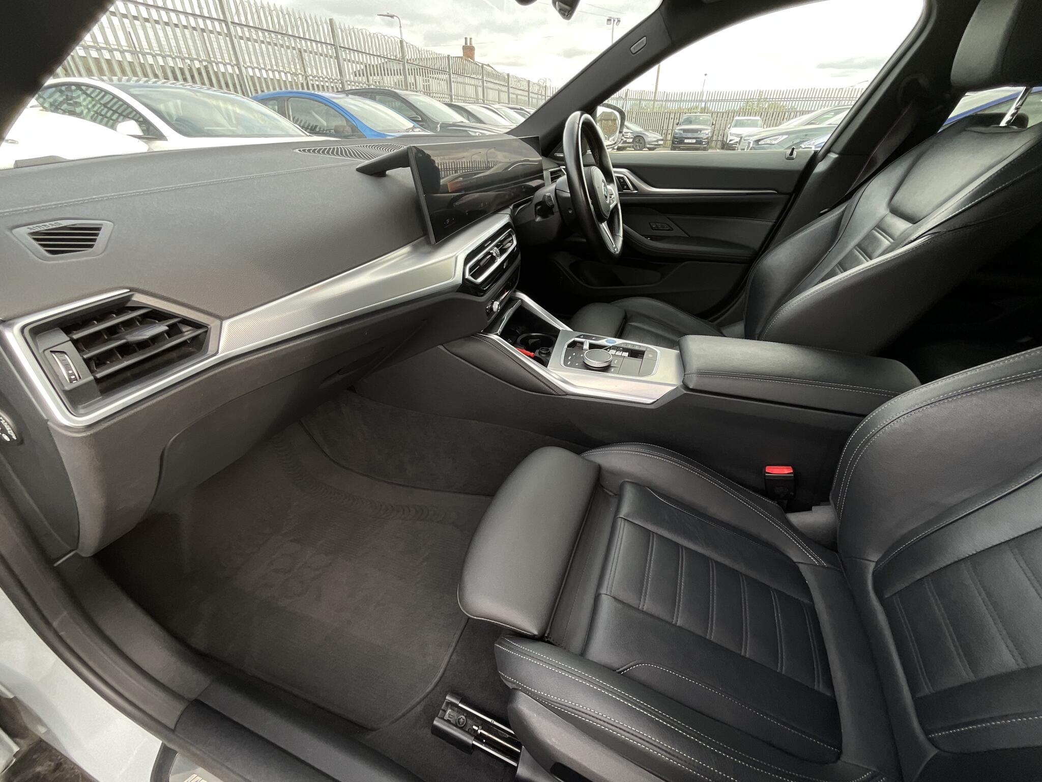 BMW I4 - Image 16