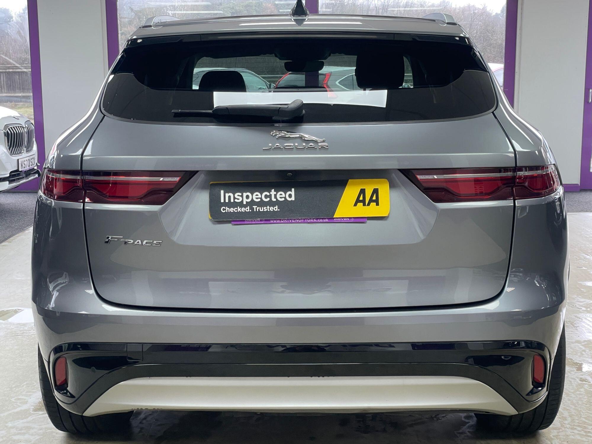 Jaguar F-Pace - Image 11