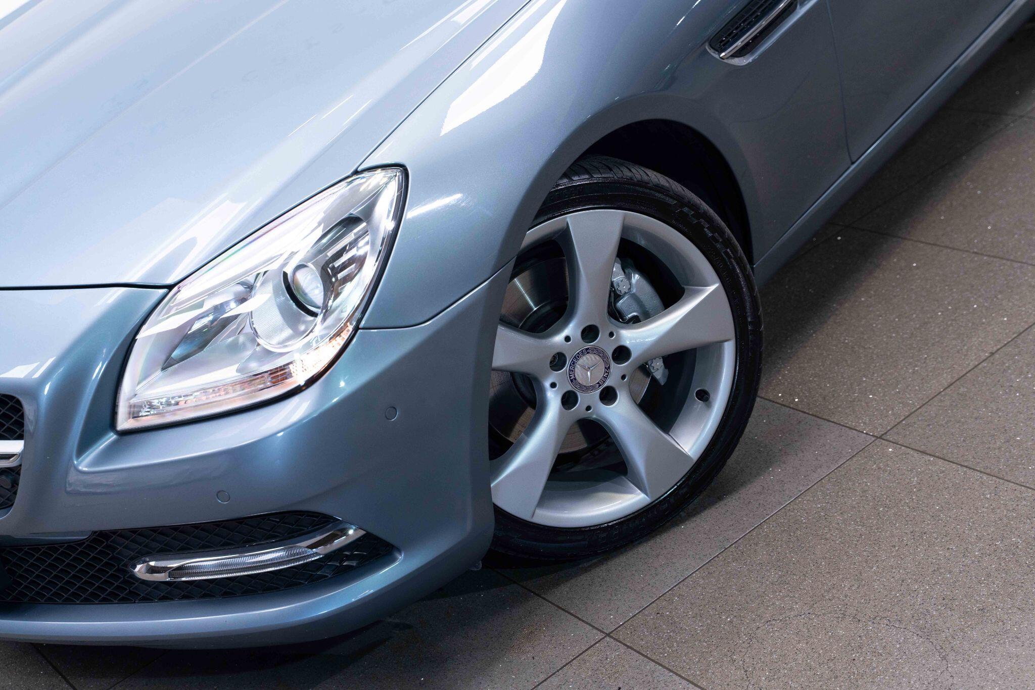 Mercedes SLK - Image 30