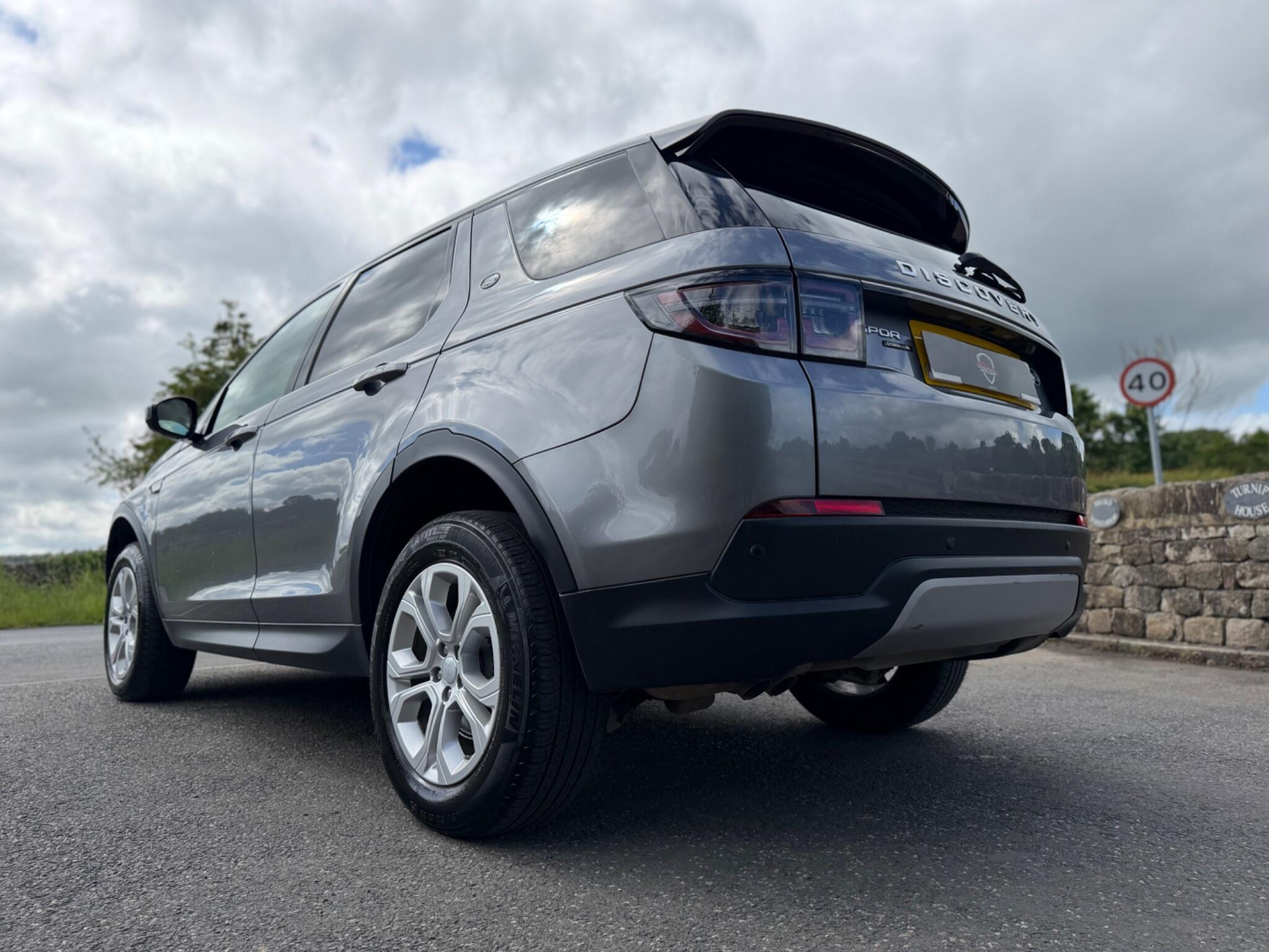 Land Rover DISCOVERY SPORT - Image 9