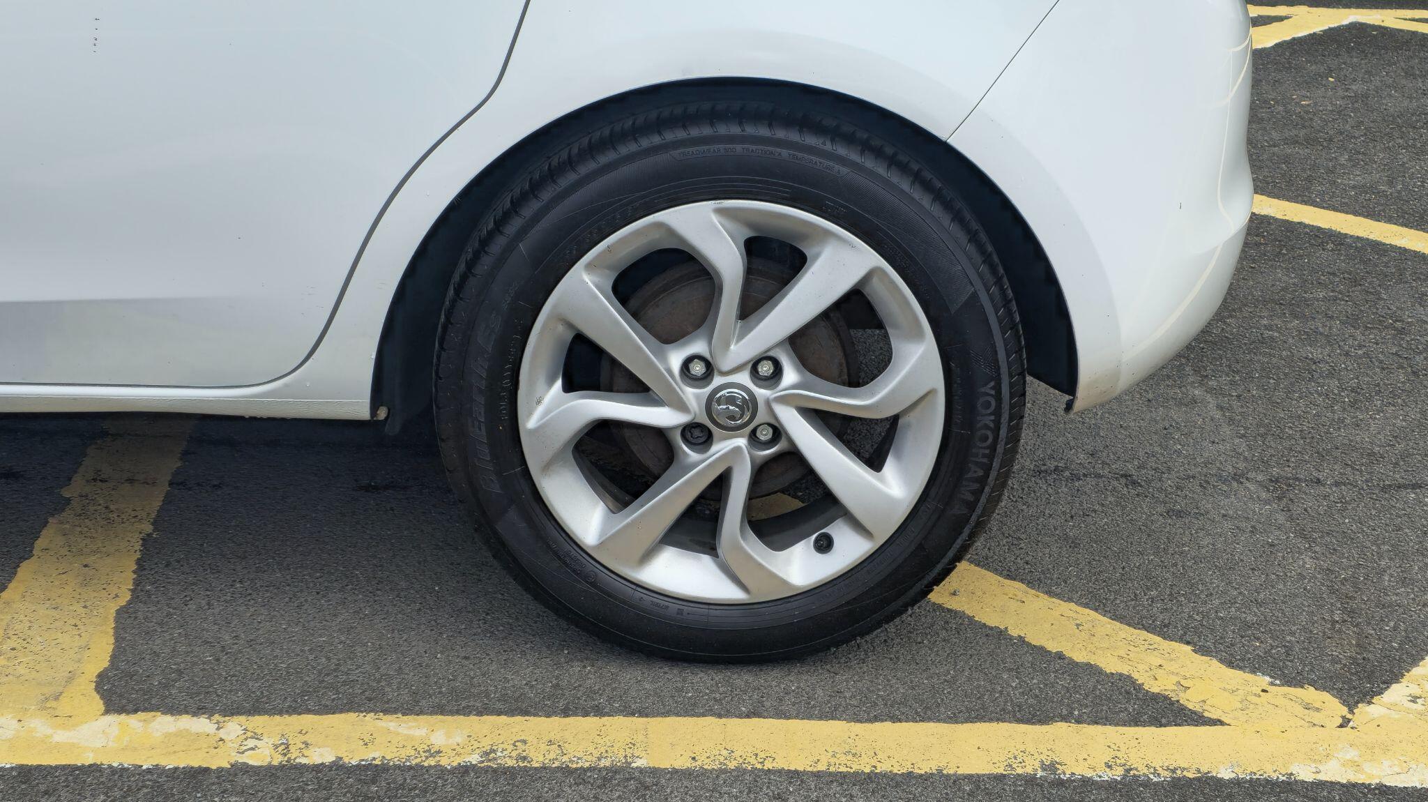 Vauxhall Corsa - Image 13