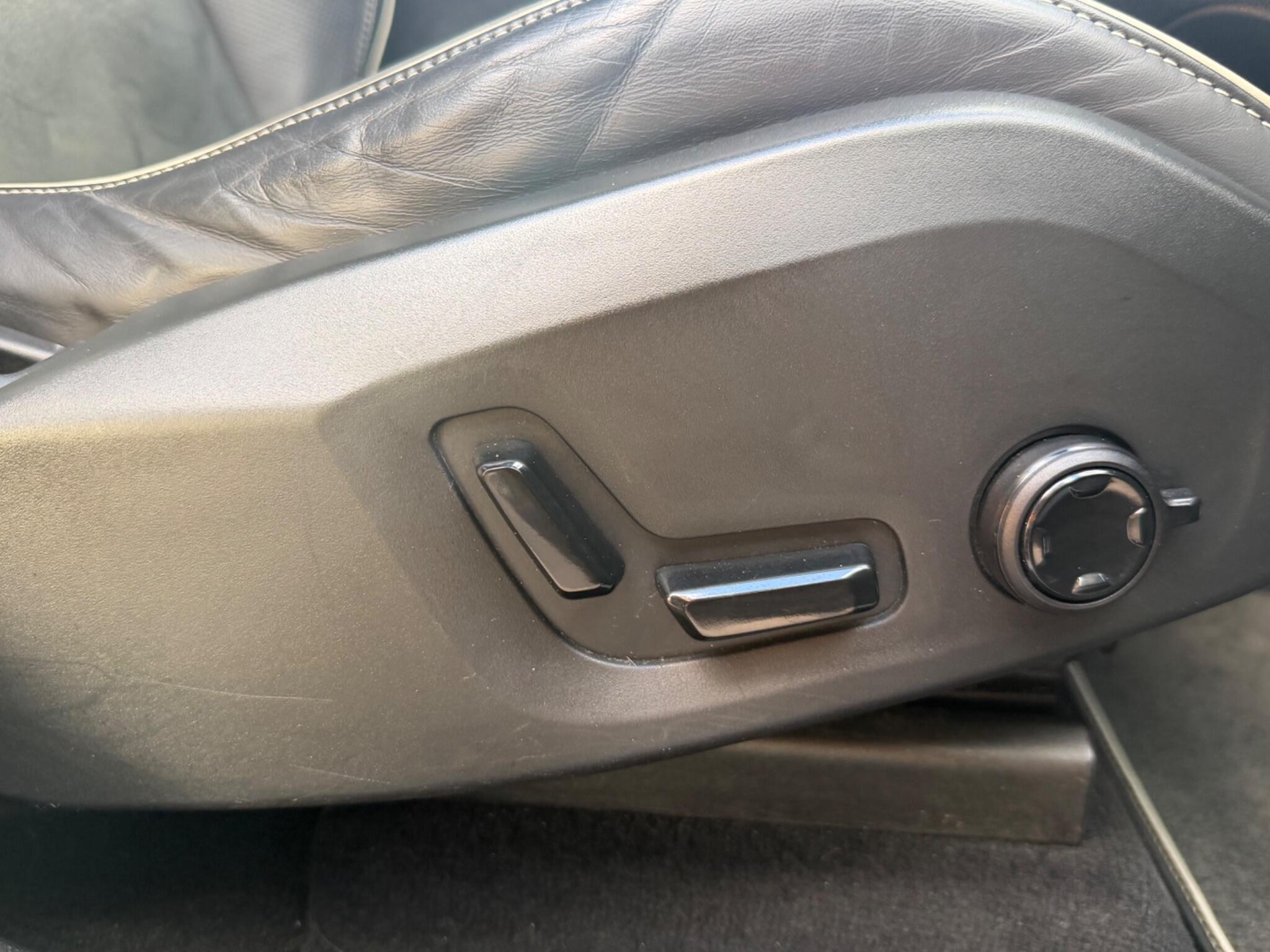 Volvo XC60 - Image 19