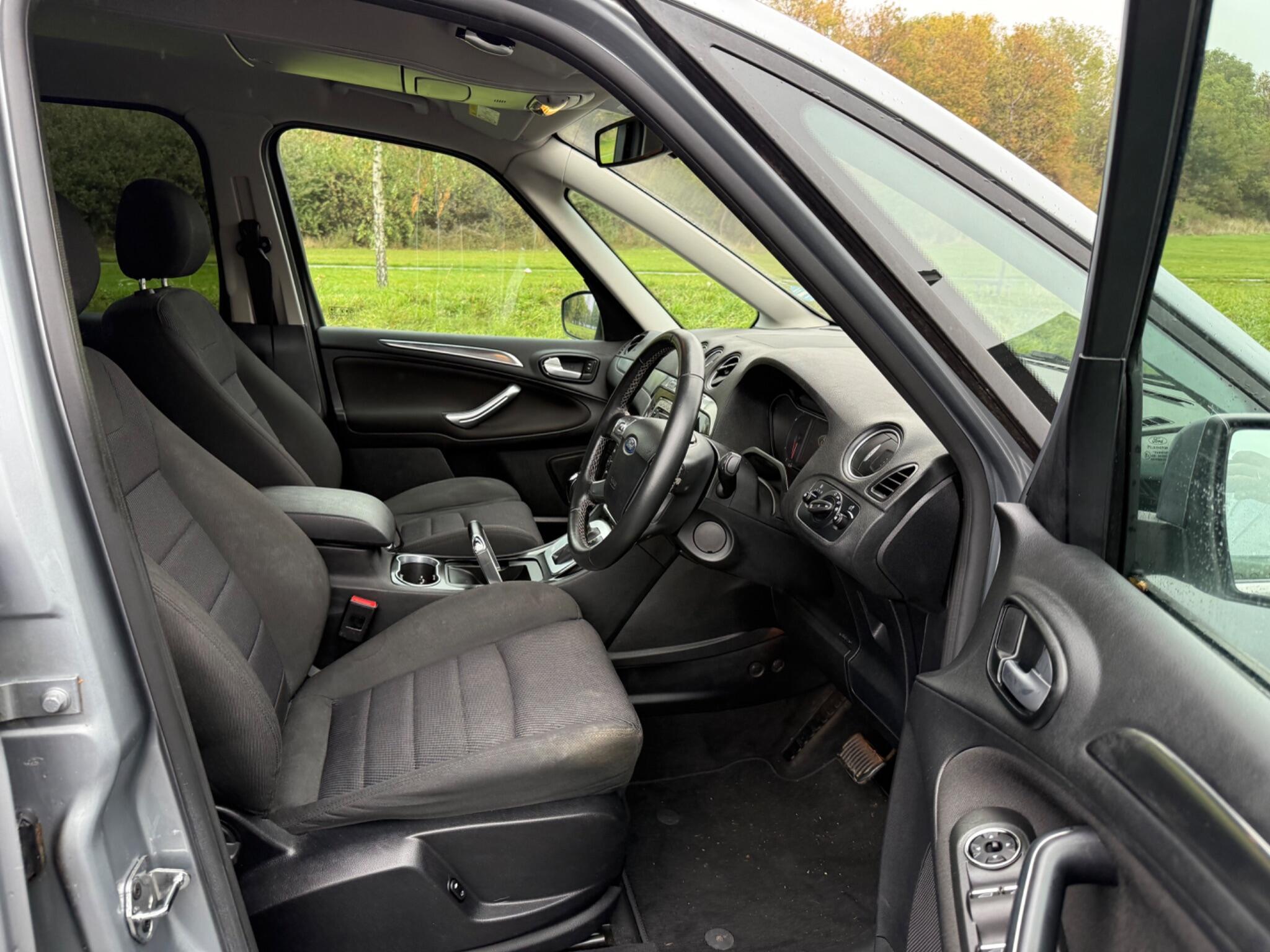Ford Galaxy - Image 16