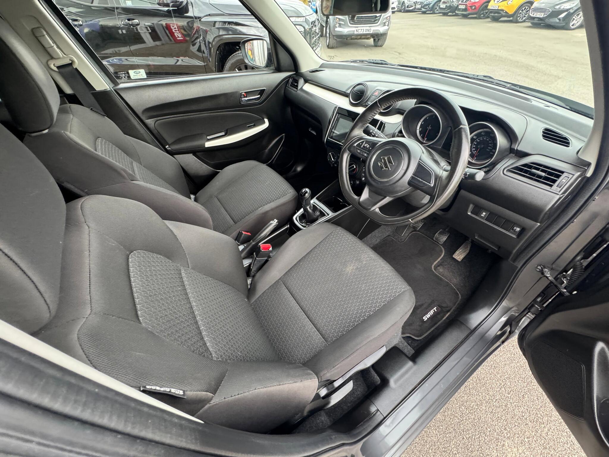Suzuki Swift - Image 4