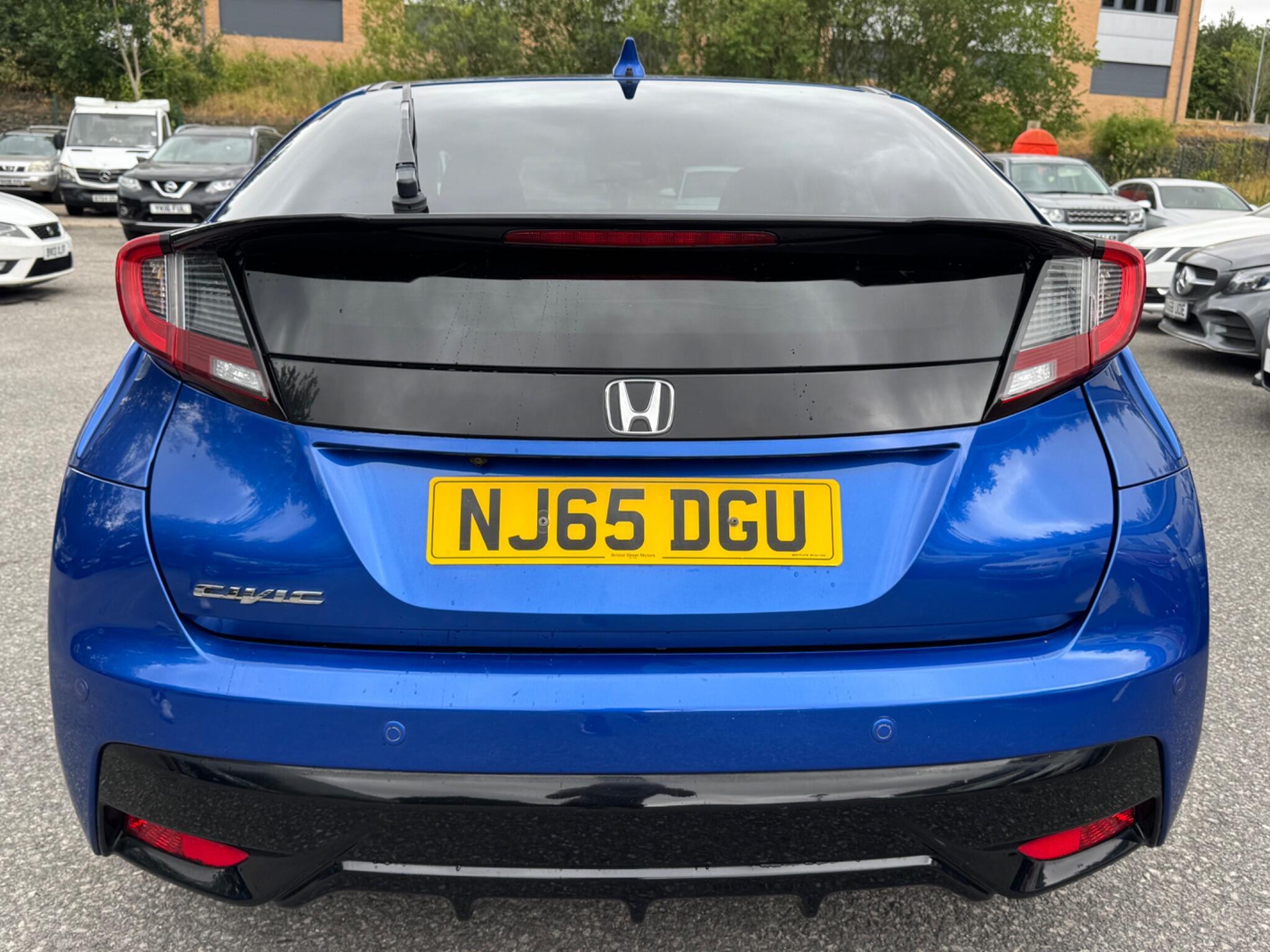 Honda Civic - Image 13