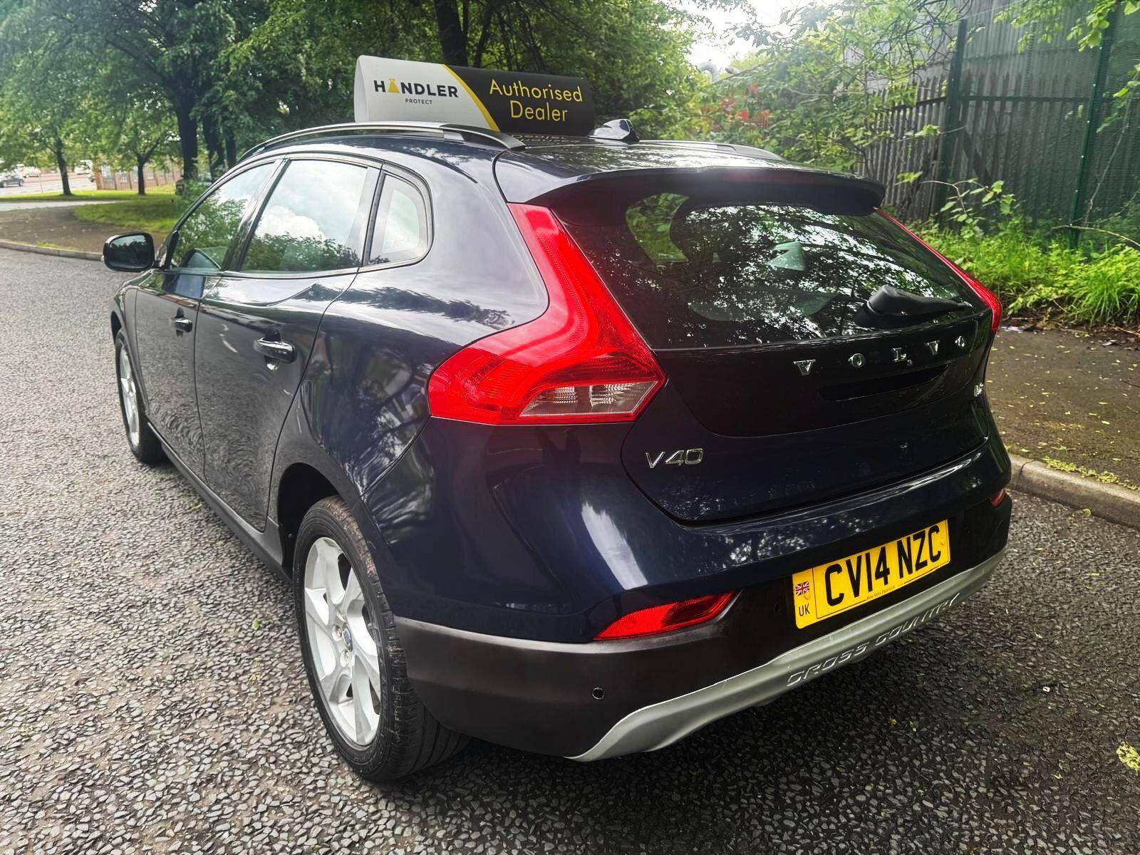 Volvo V40 CROSS COUNTRY - Image 5