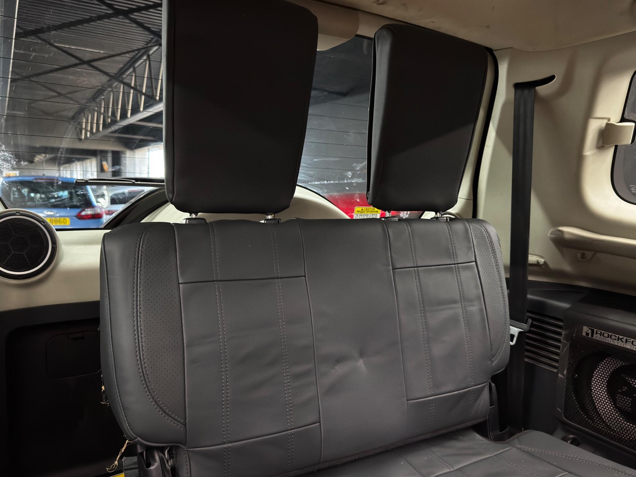 Mitsubishi Shogun - Image 17