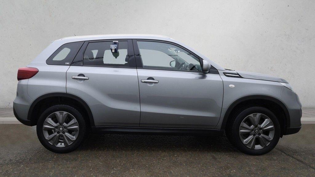 Suzuki Vitara - Image 8