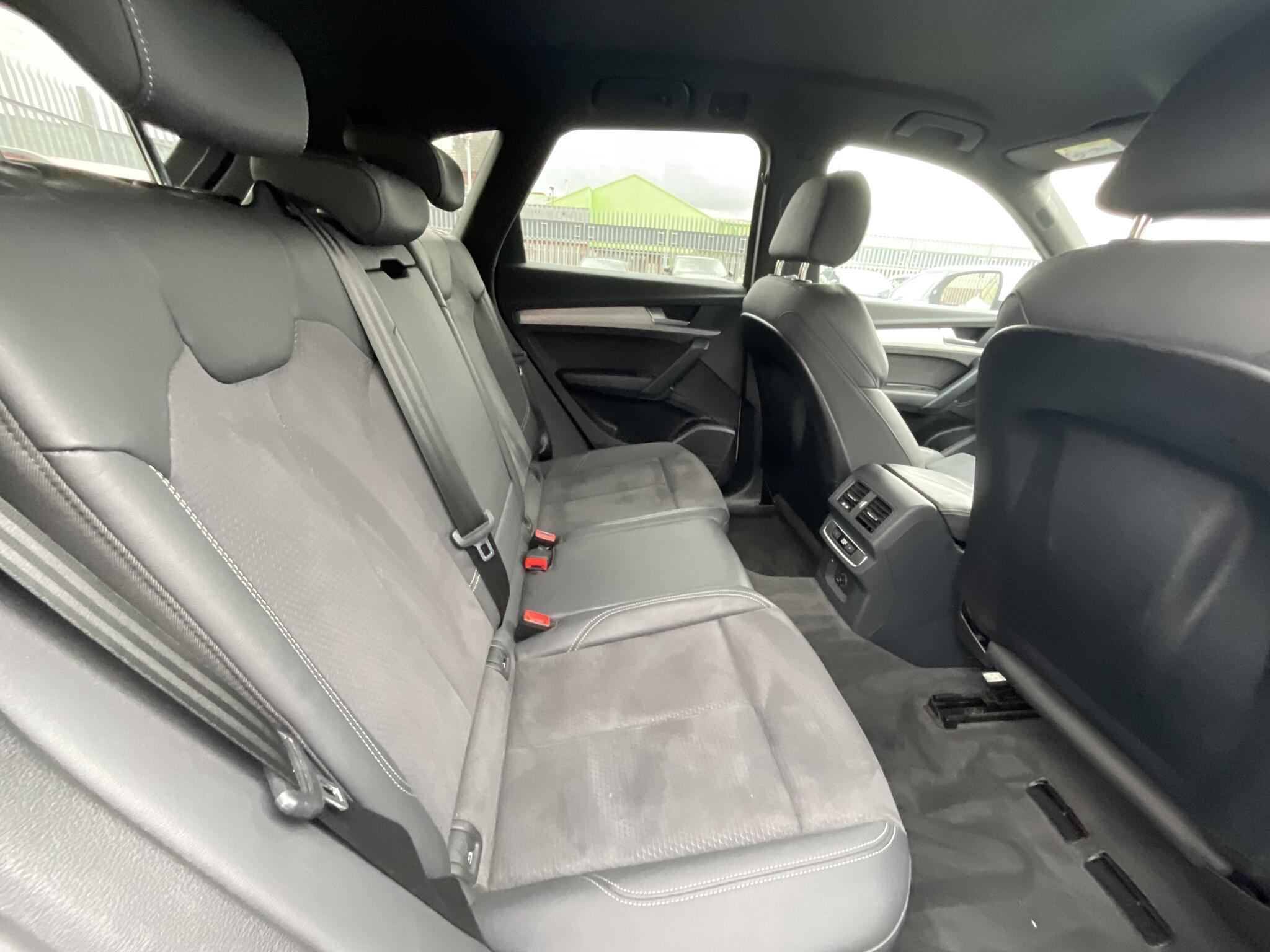 Audi Q5 - Image 12
