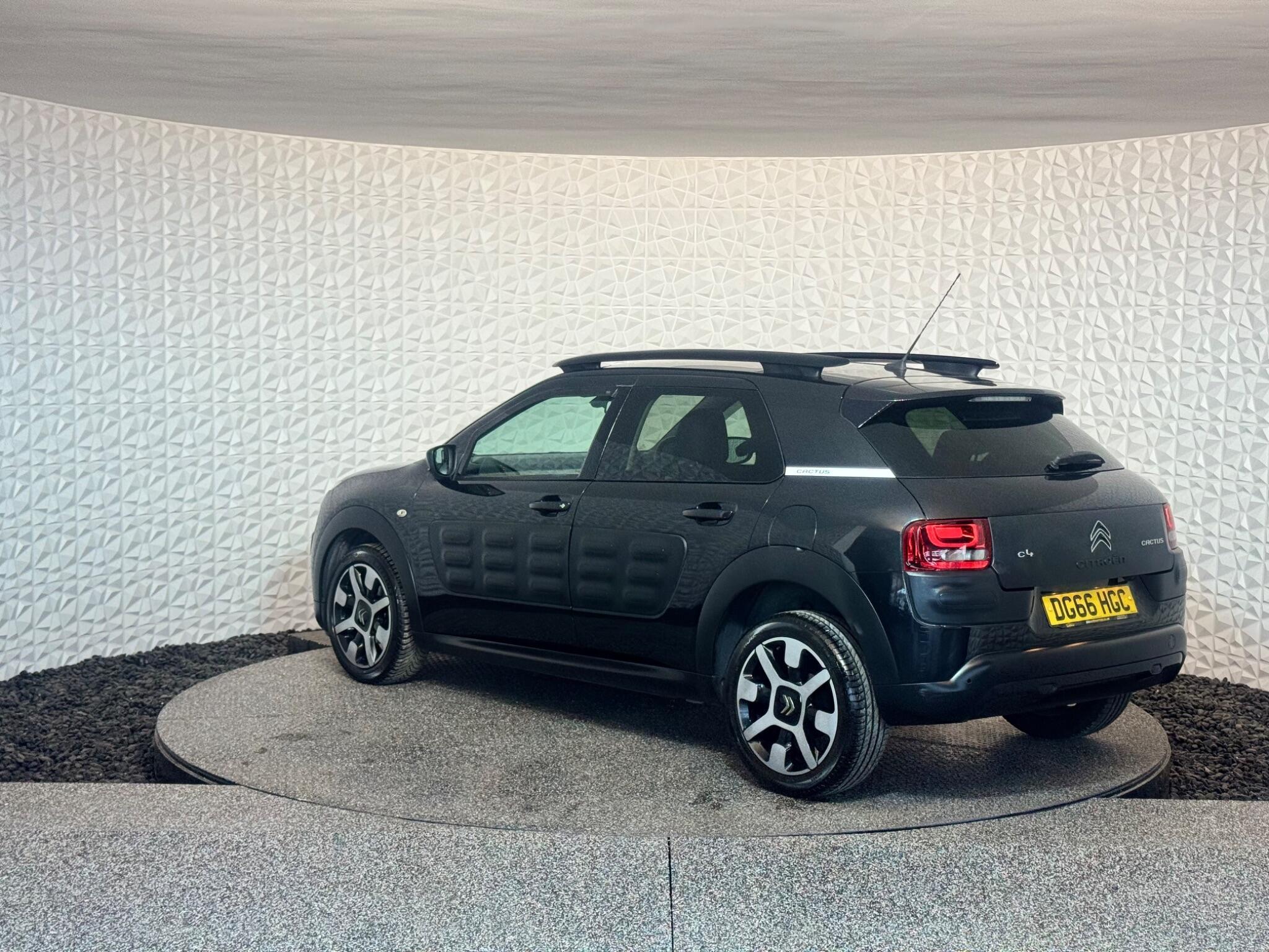 Citroen C4 Cactus - Image 14