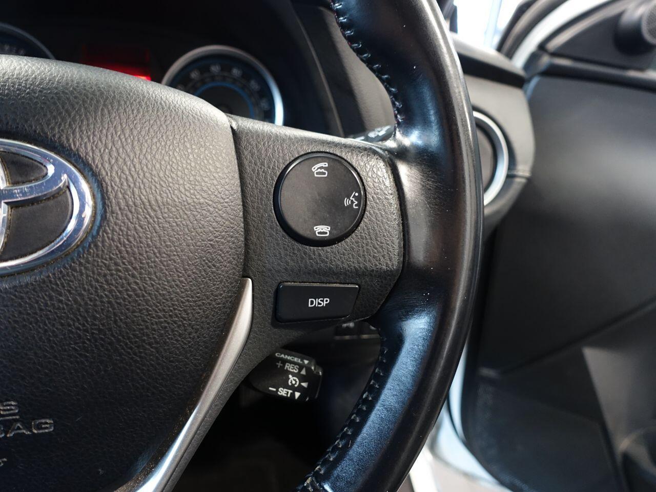 Toyota Auris - Image 25