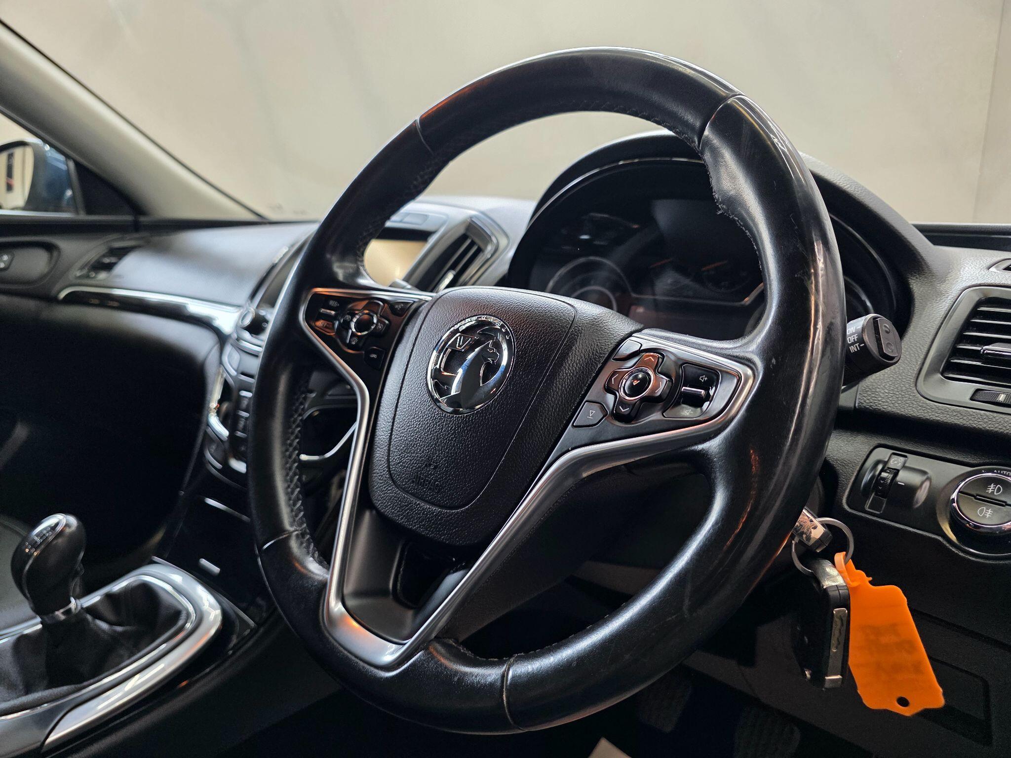 Vauxhall Insignia - Image 14