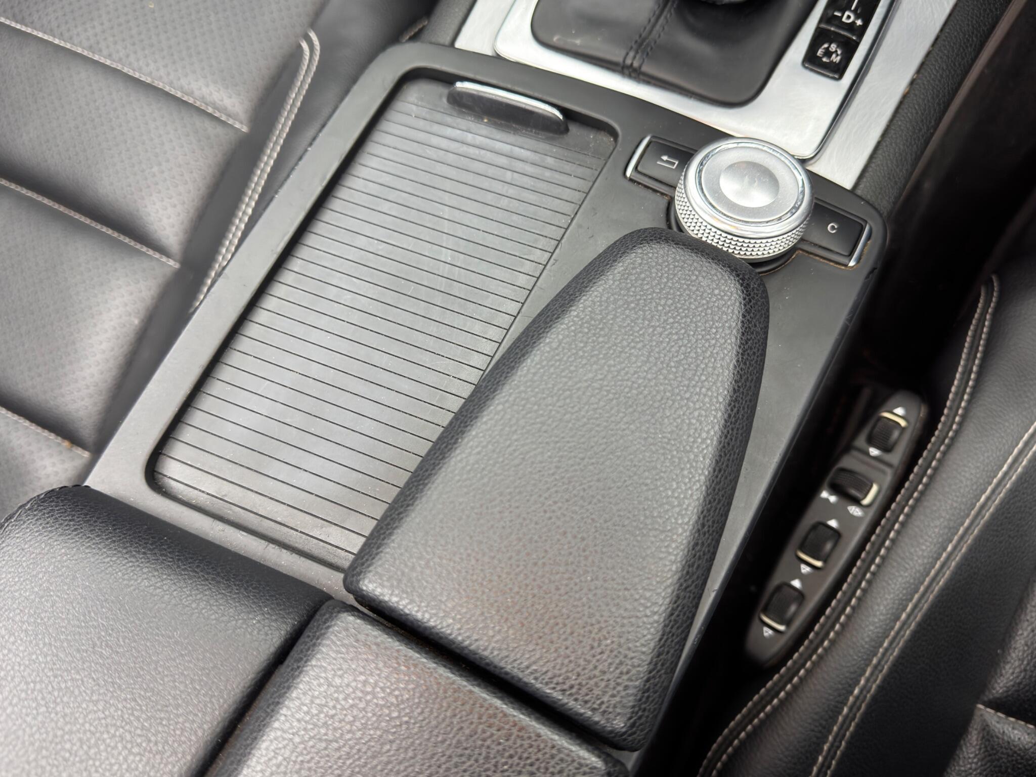 Mercedes E Class - Image 24