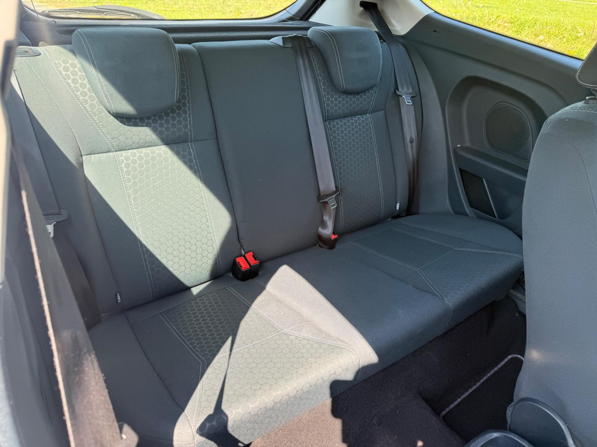 Ford Fiesta - Image 10