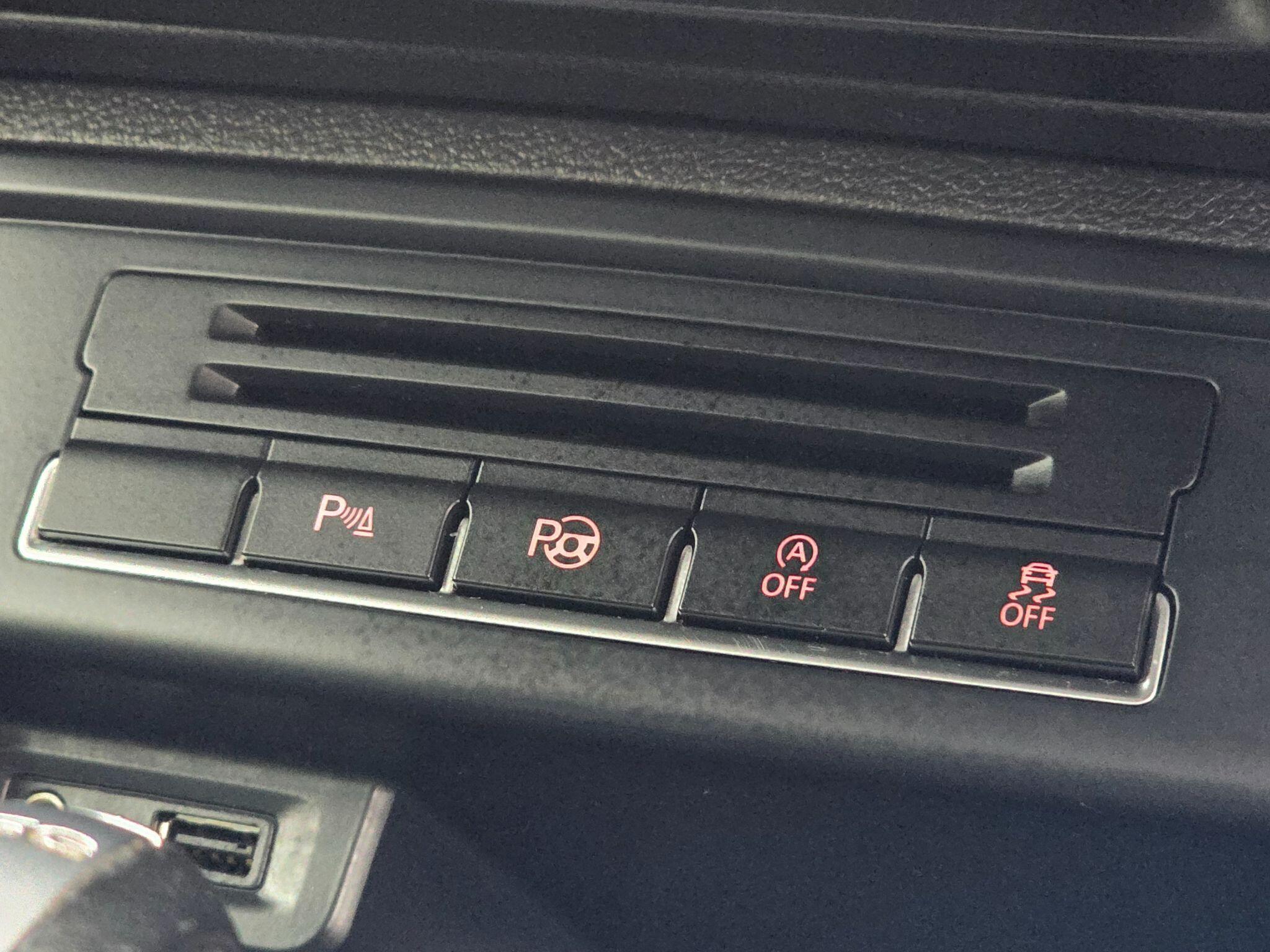 Volkswagen Tiguan - Image 19