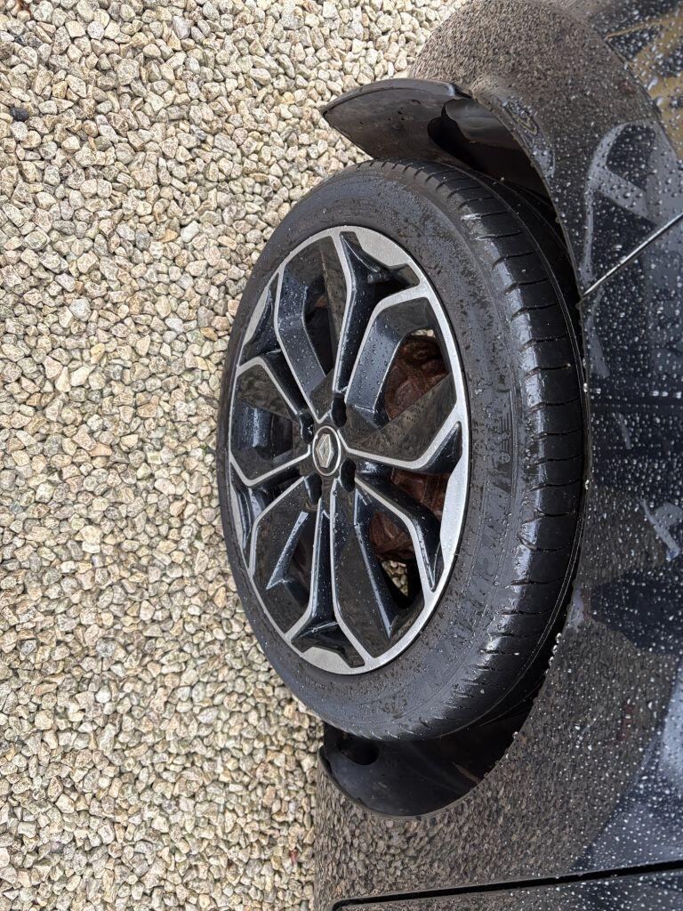 Renault Clio - Image 21