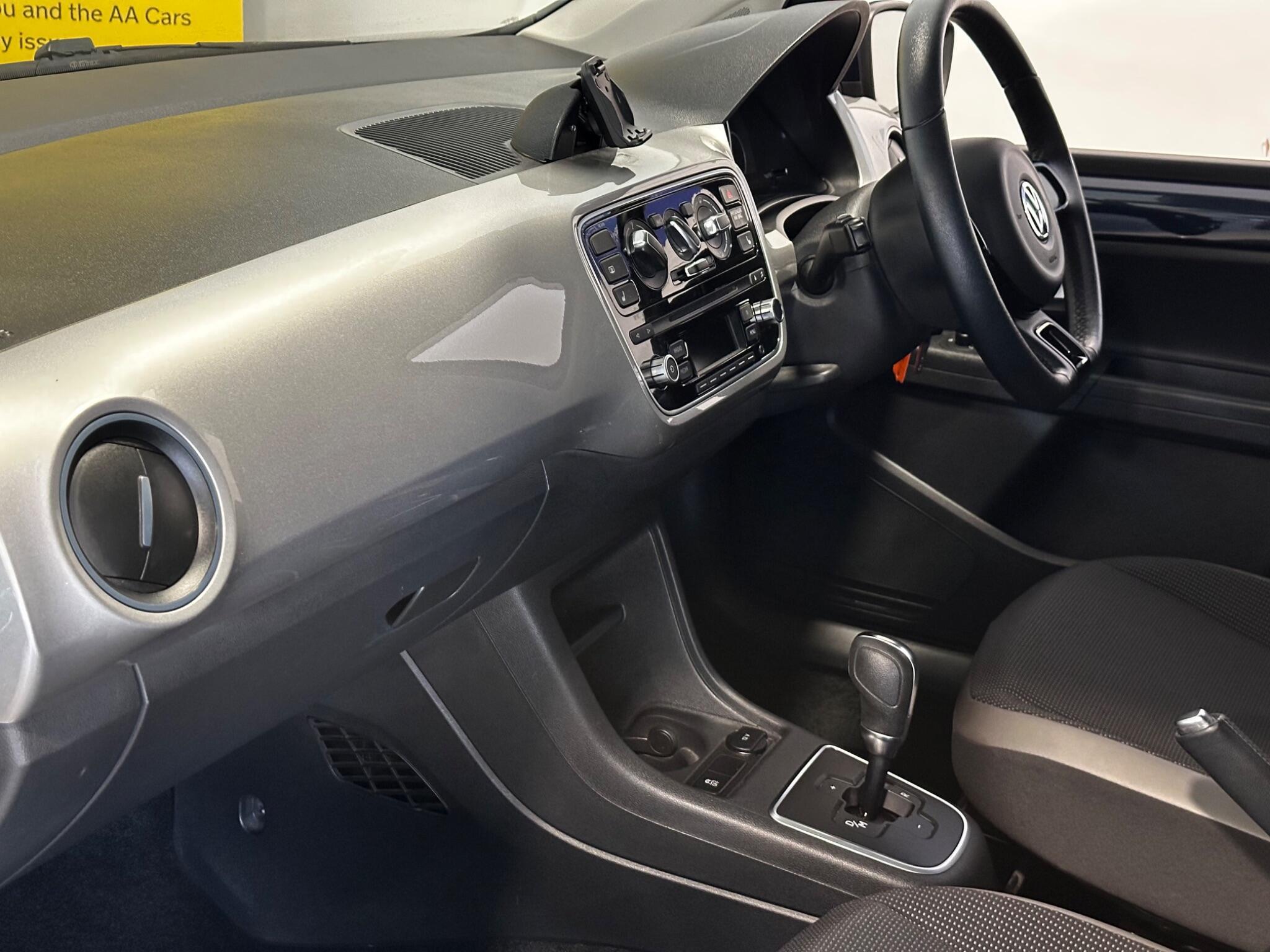 Volkswagen up! - Image 18