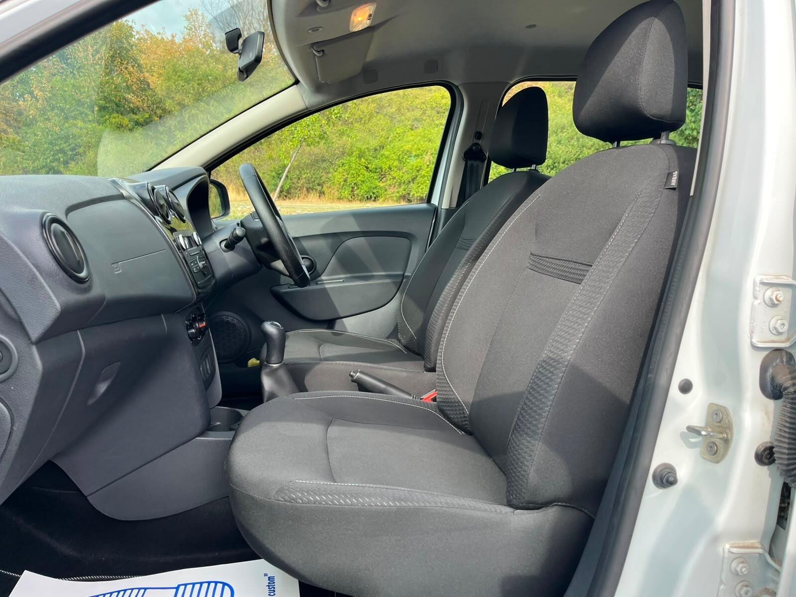 Dacia Sandero - Image 7